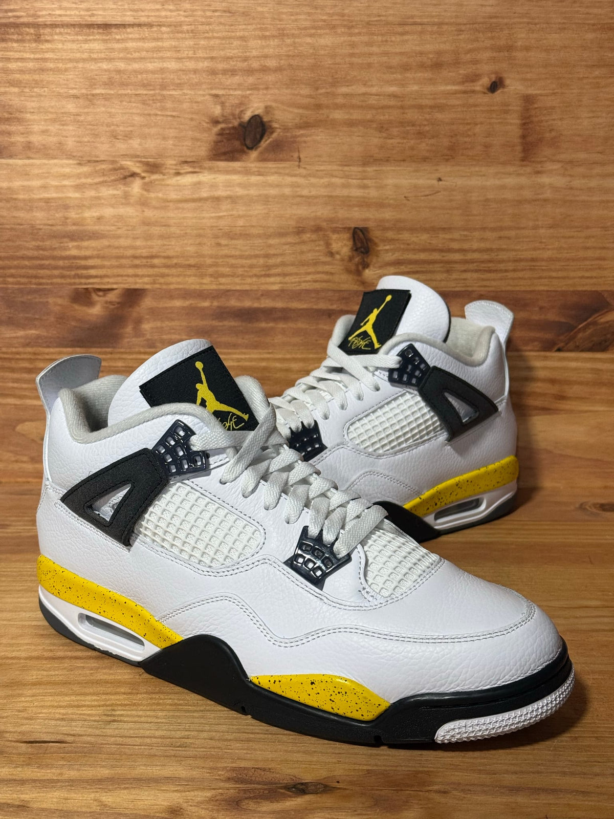 Jordan 4 Retro Rare Air Tour Yellow (2026) - Size 11.5
