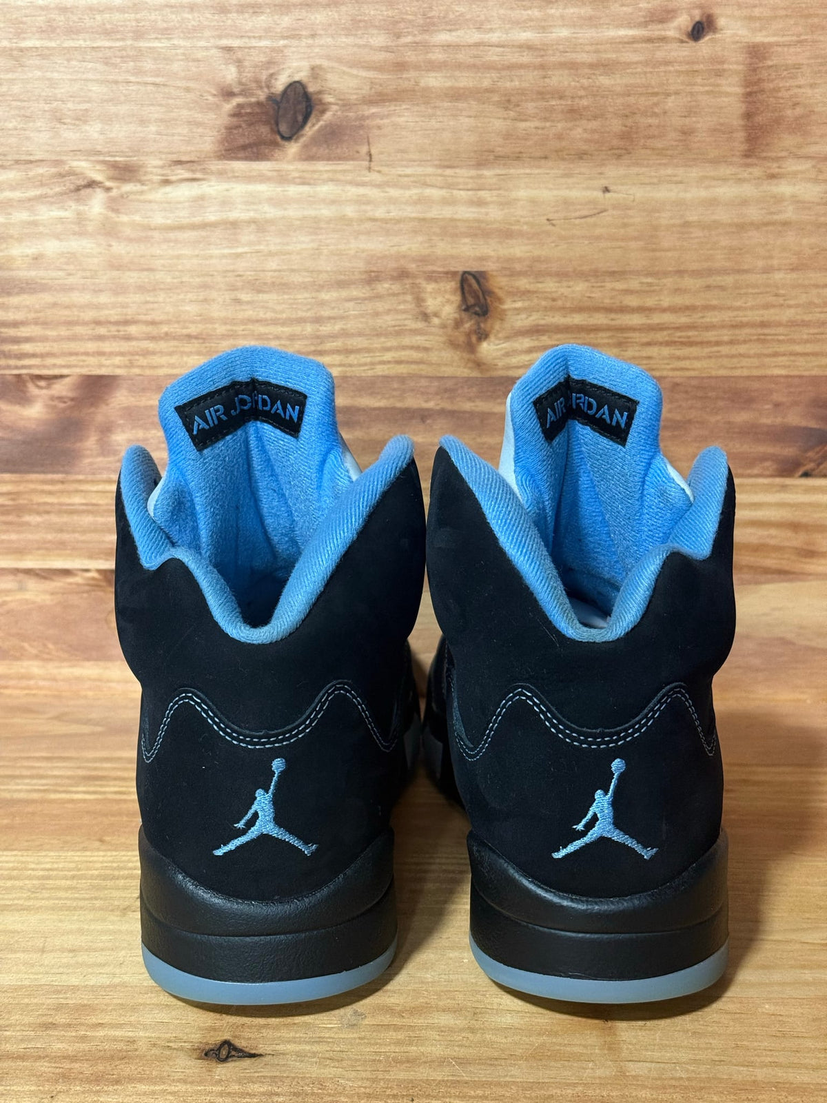 Jordan 5 Retro Black University Blue (2026) - Size 9