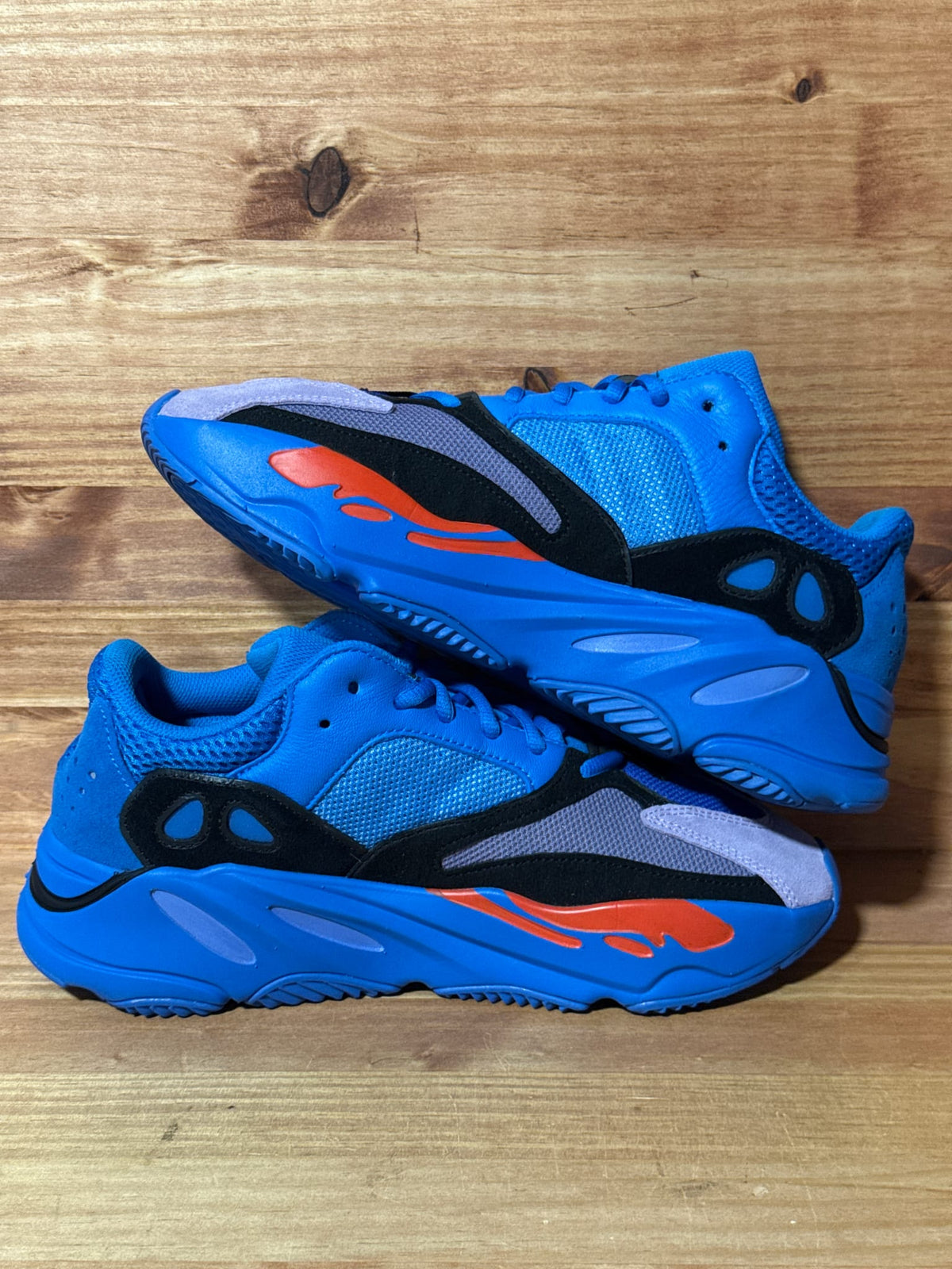 adidas Yeezy Boost 700 Hi-Res Blue - Size 9