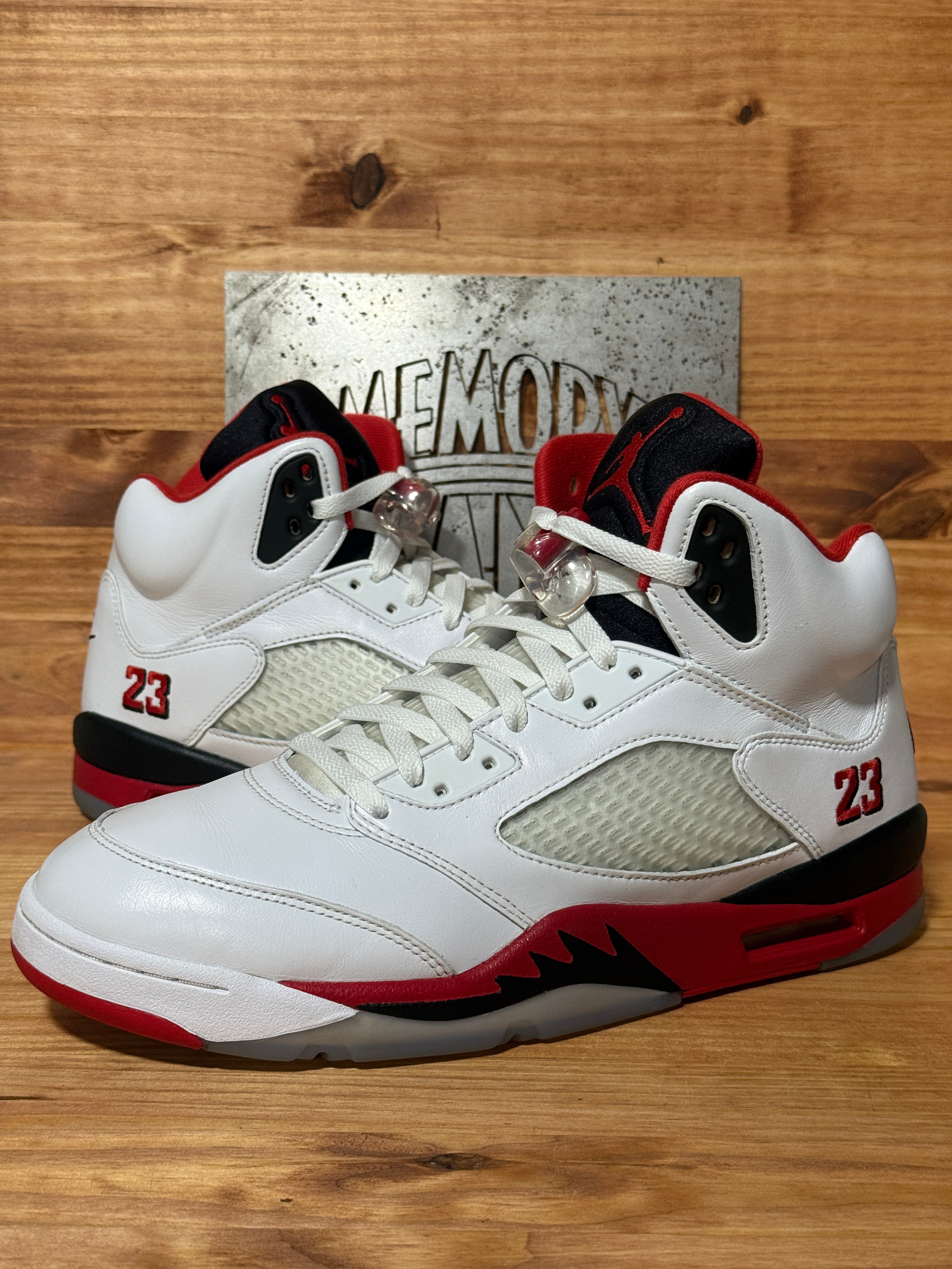 Jordan 5 Retro Fire Red Black Tongue (2025)