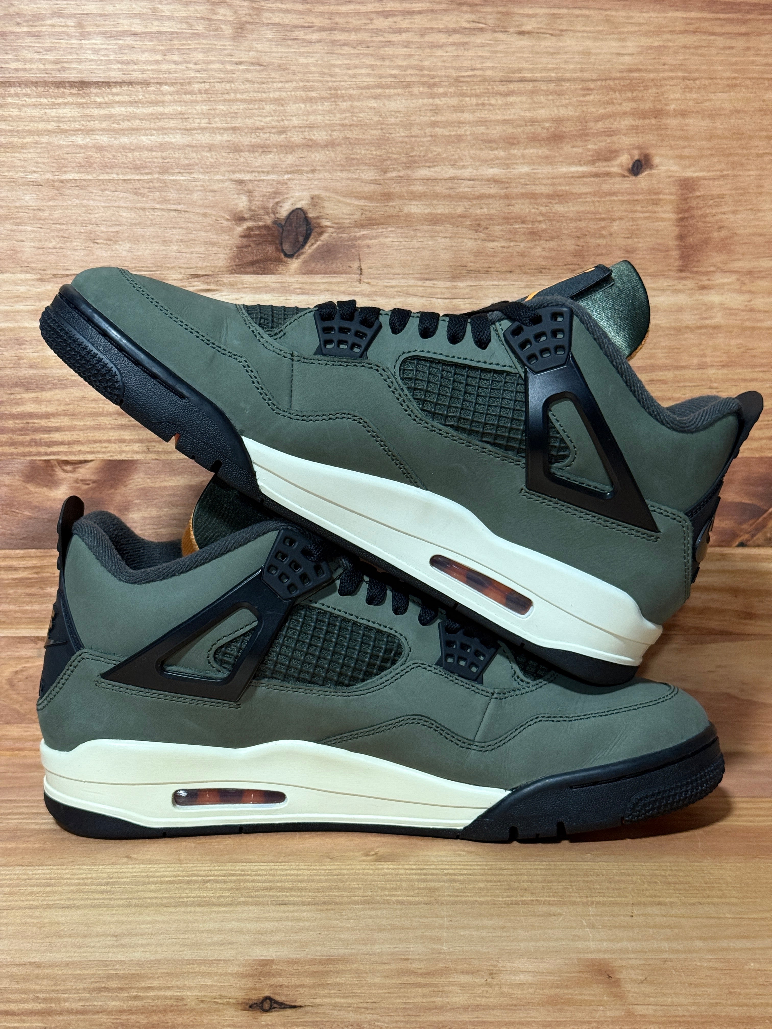 Jordan 4 Retro OG SP Undefeated (2025)