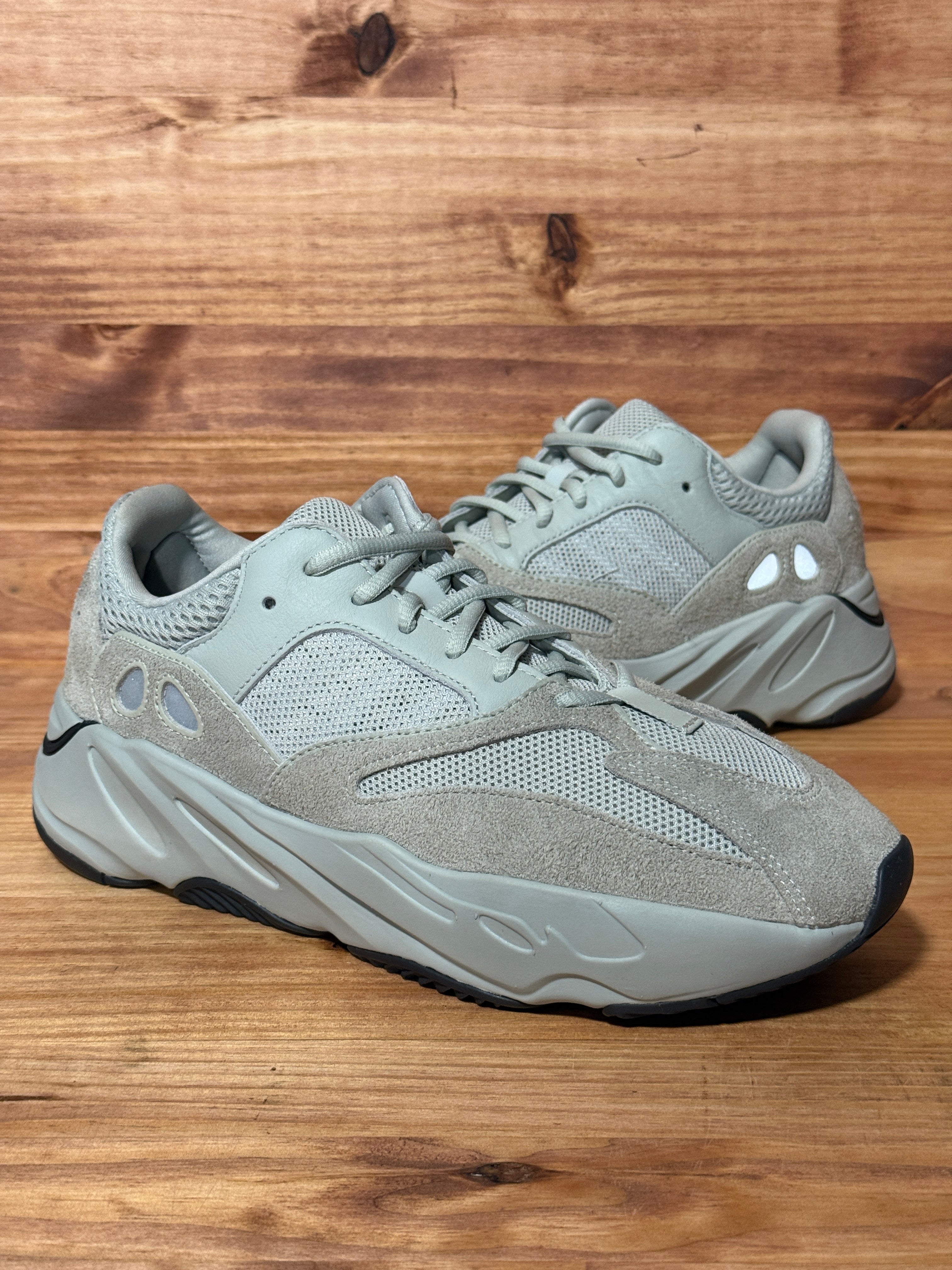adidas Yeezy Boost 700 Salt