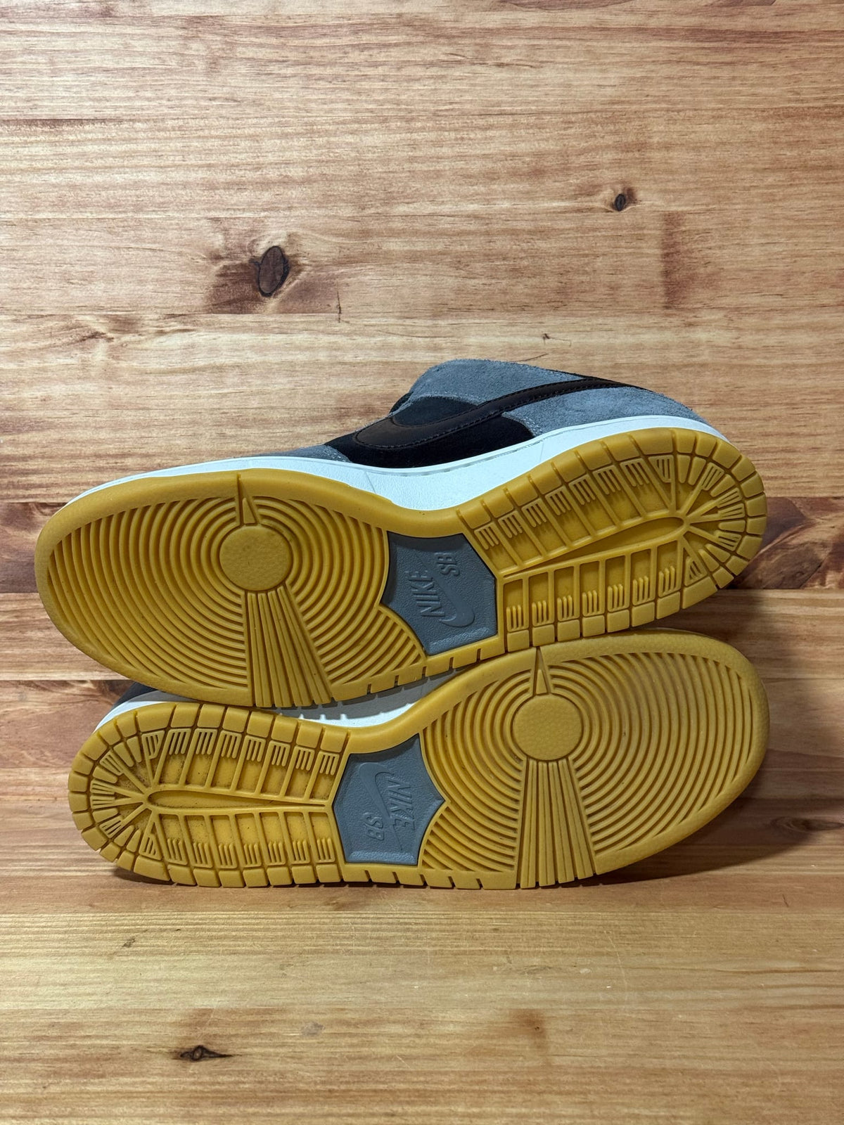 Nike SB Dunk Low Dark Smoke Grey - Size 10.5