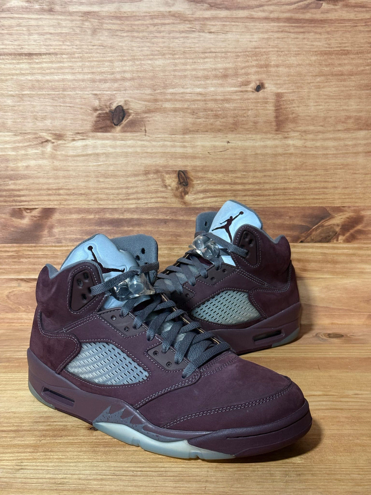 Jordan 5 Retro Burgundy (2023) - Size 9.5