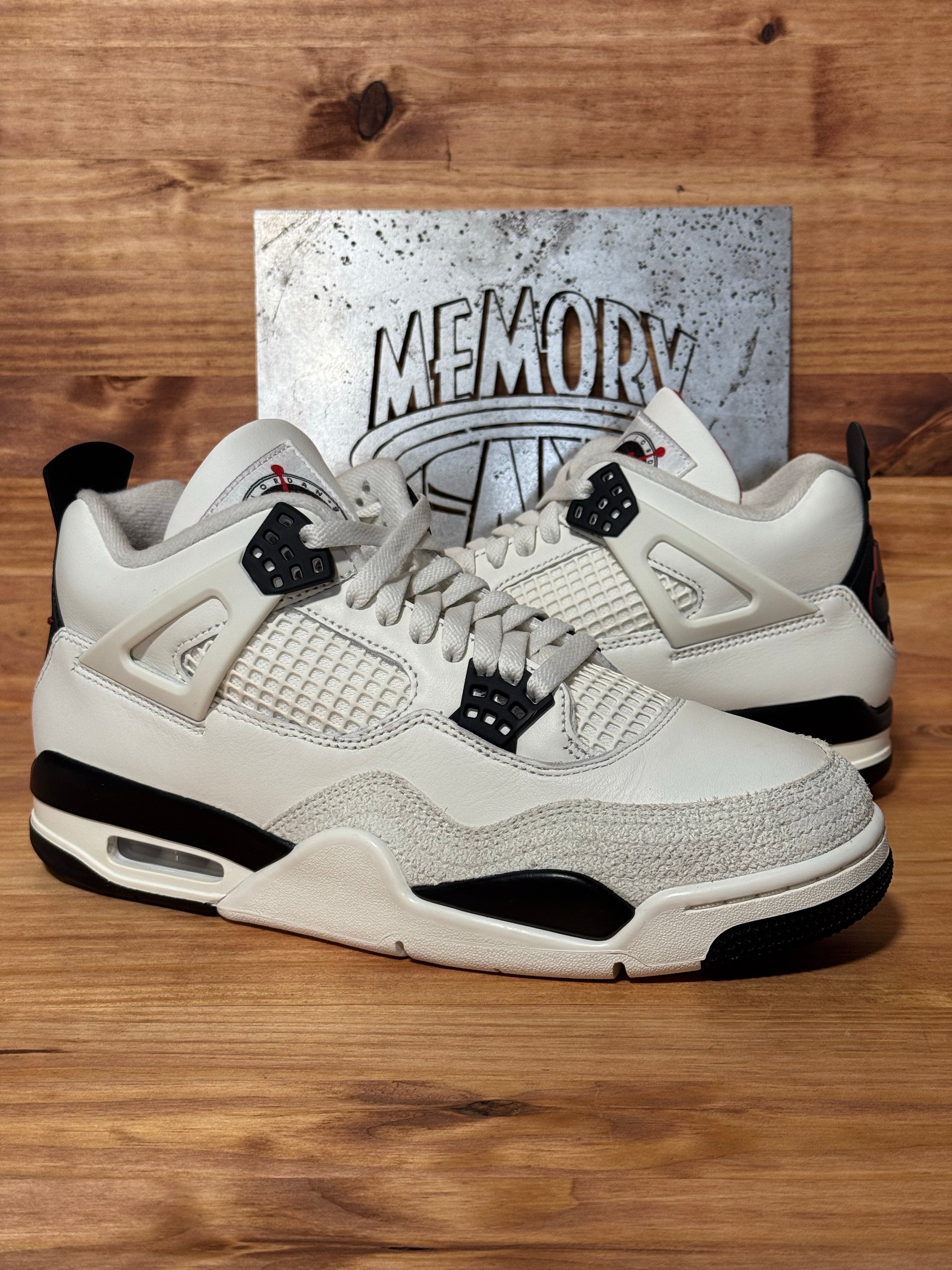 Jordan 4 Retro Flight Club