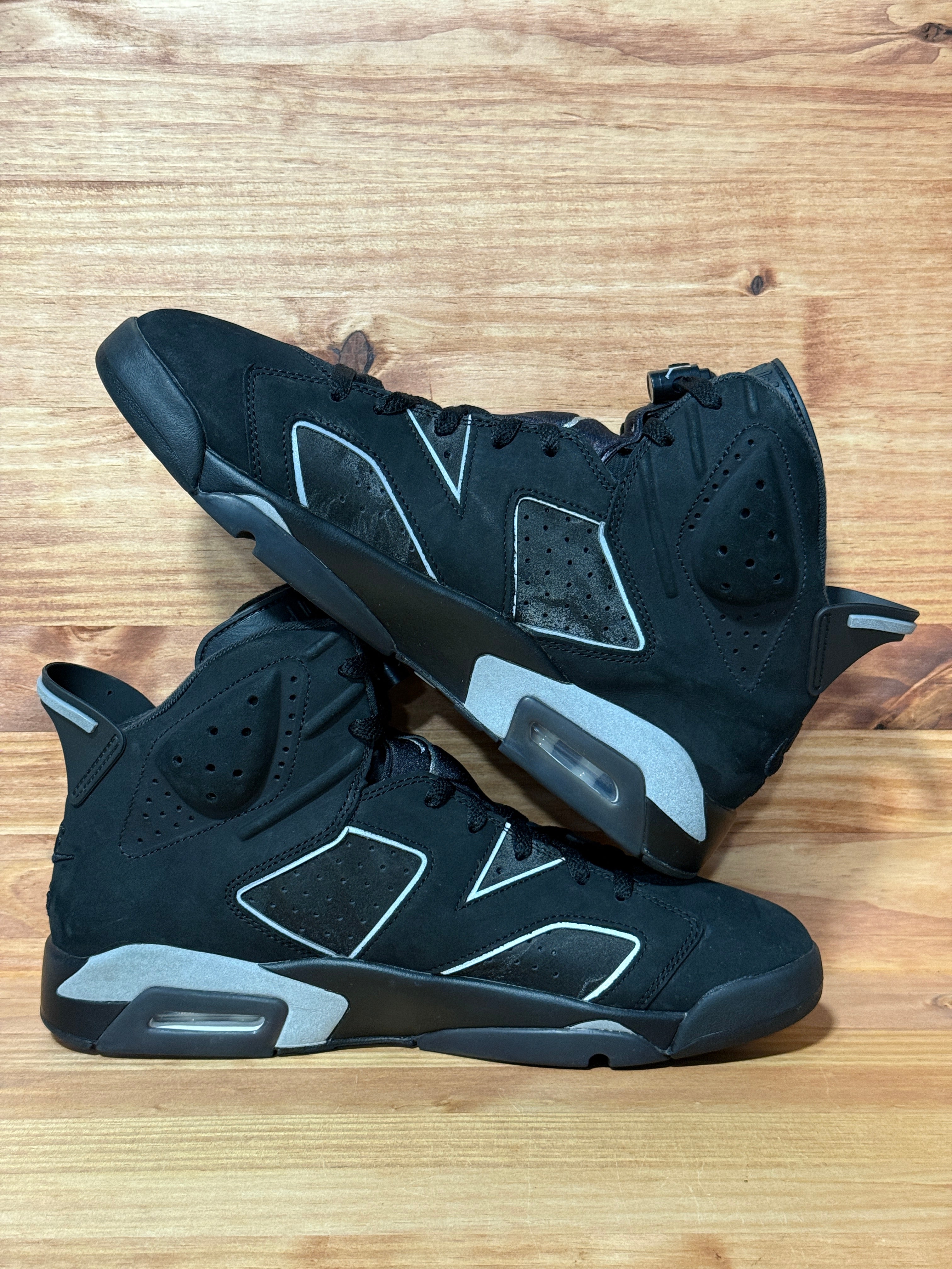 Jordan 6 Retro Cap and Gown