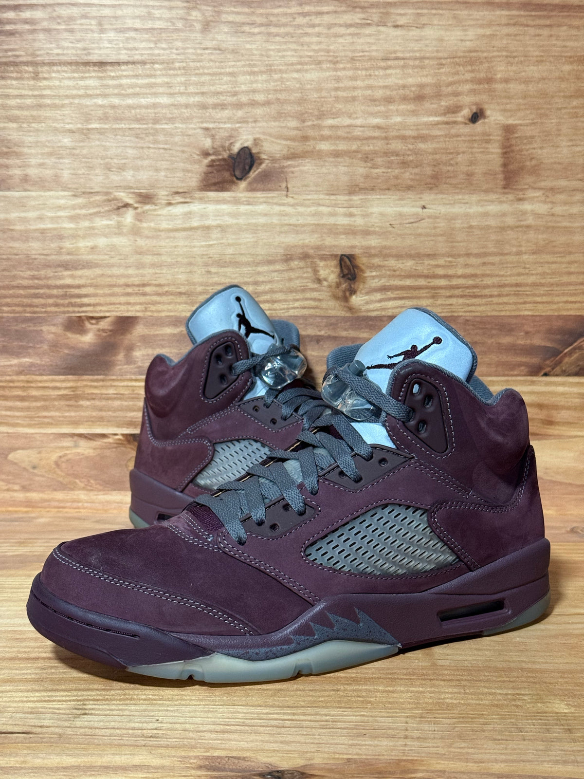 Jordan 5 Retro Burgundy (2023)