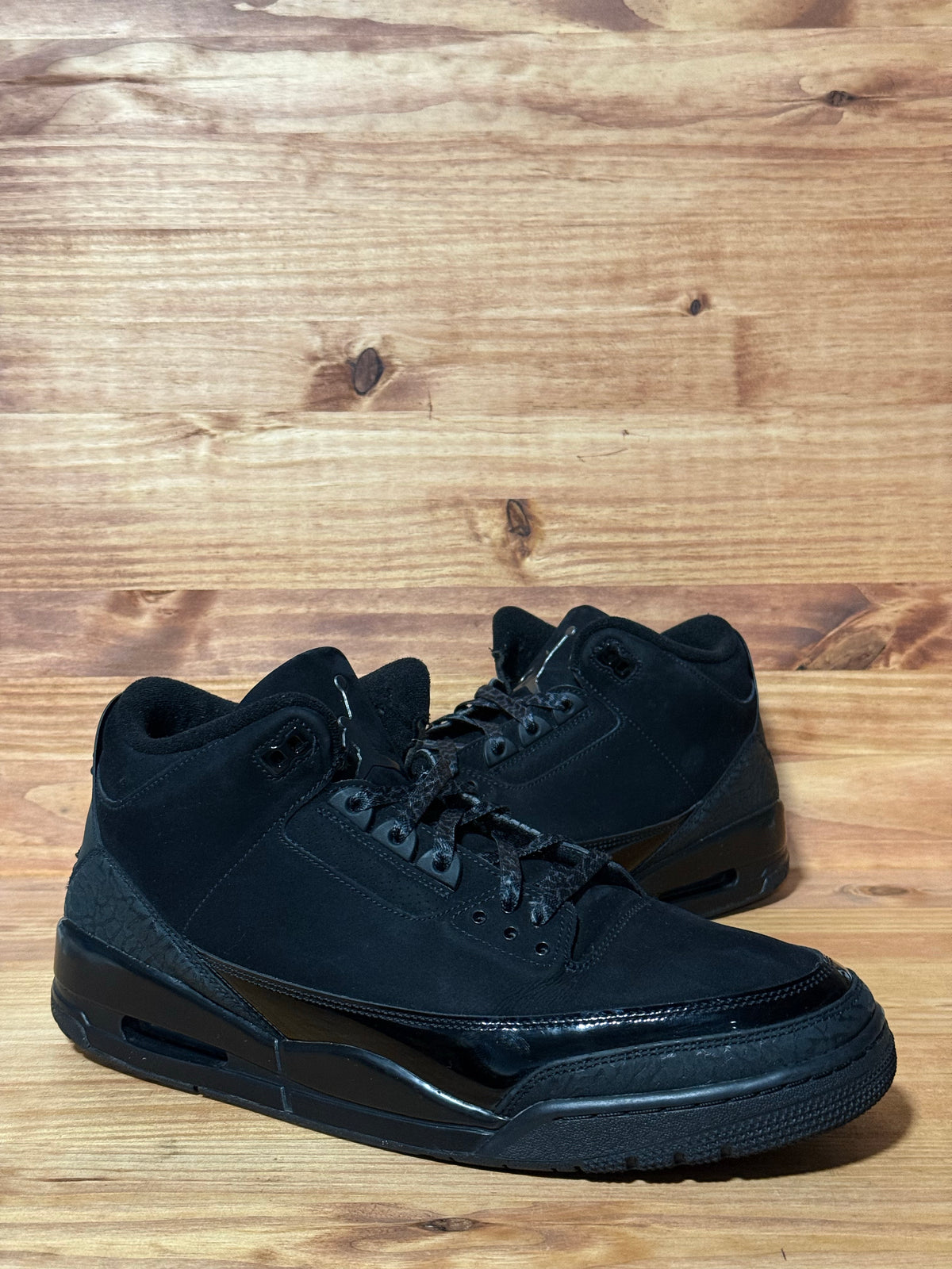 Jordan 3 Retro Black Cat (2025)