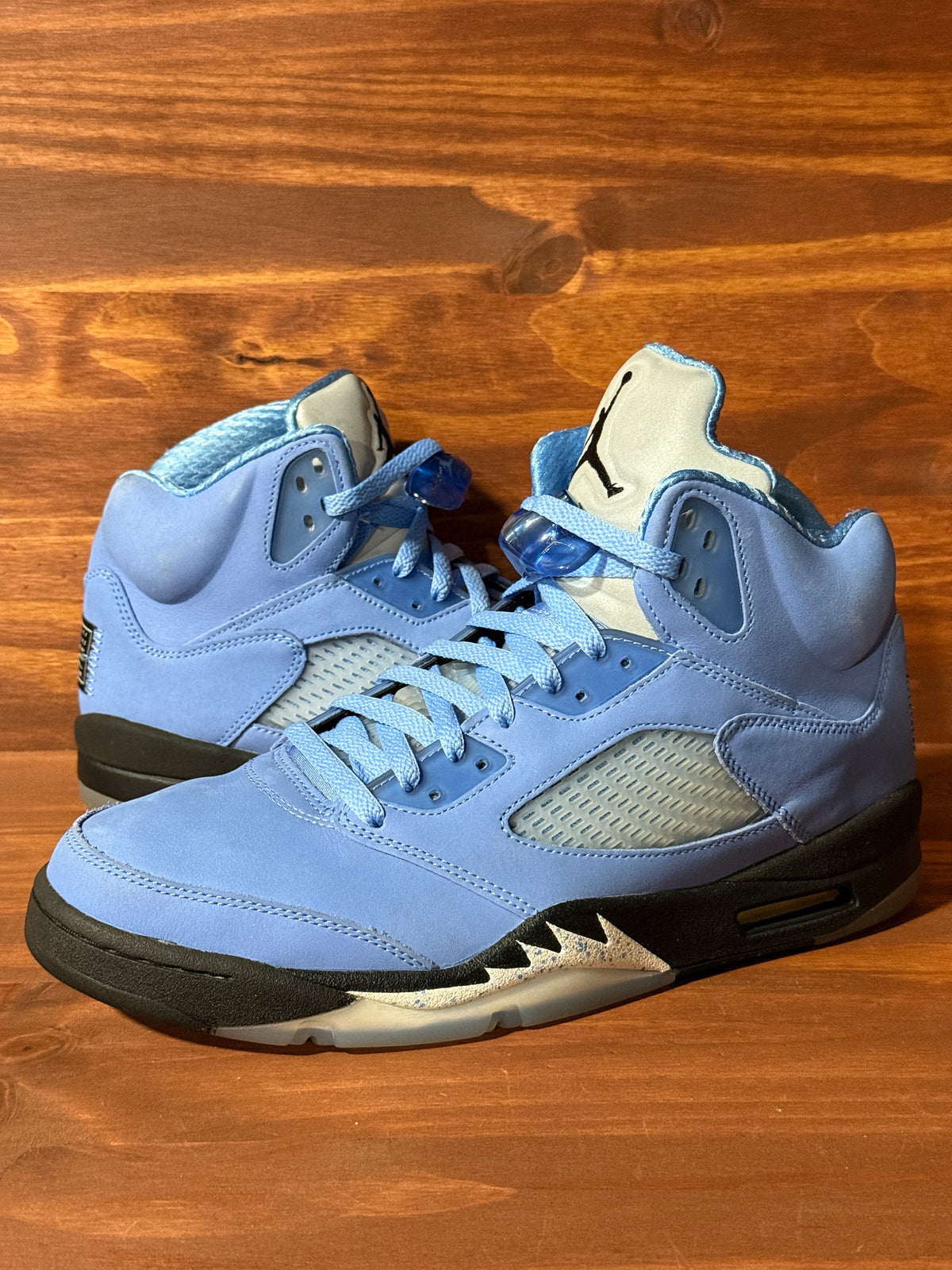 Jordan 5 Retro UNC University Blue - Size 9