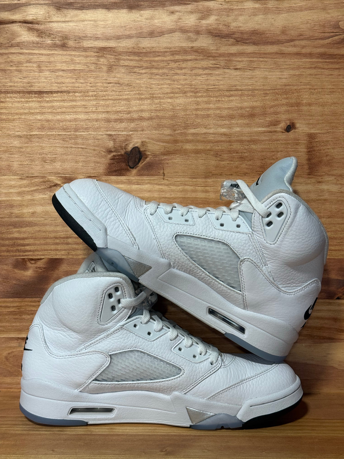 Jordan 5 Retro White Metallic (2026)