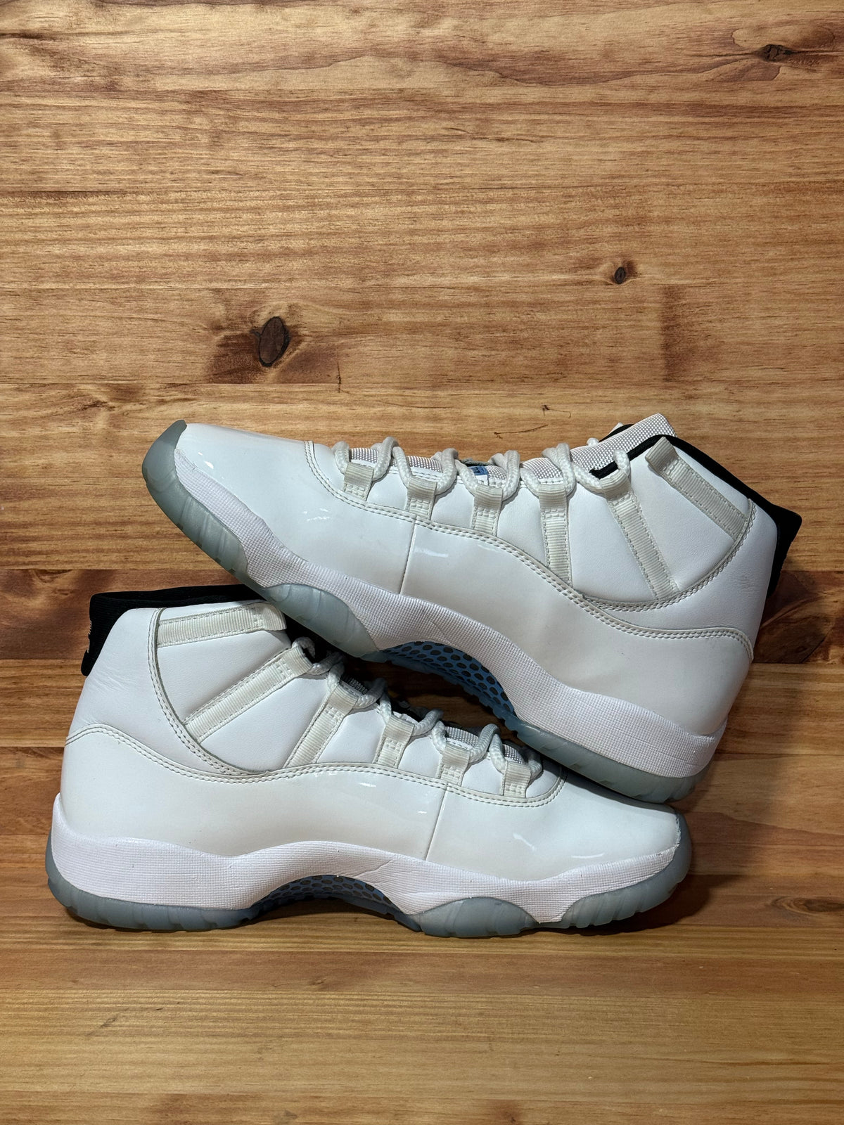 Jordan 11 Retro Legend Blue (2024)
