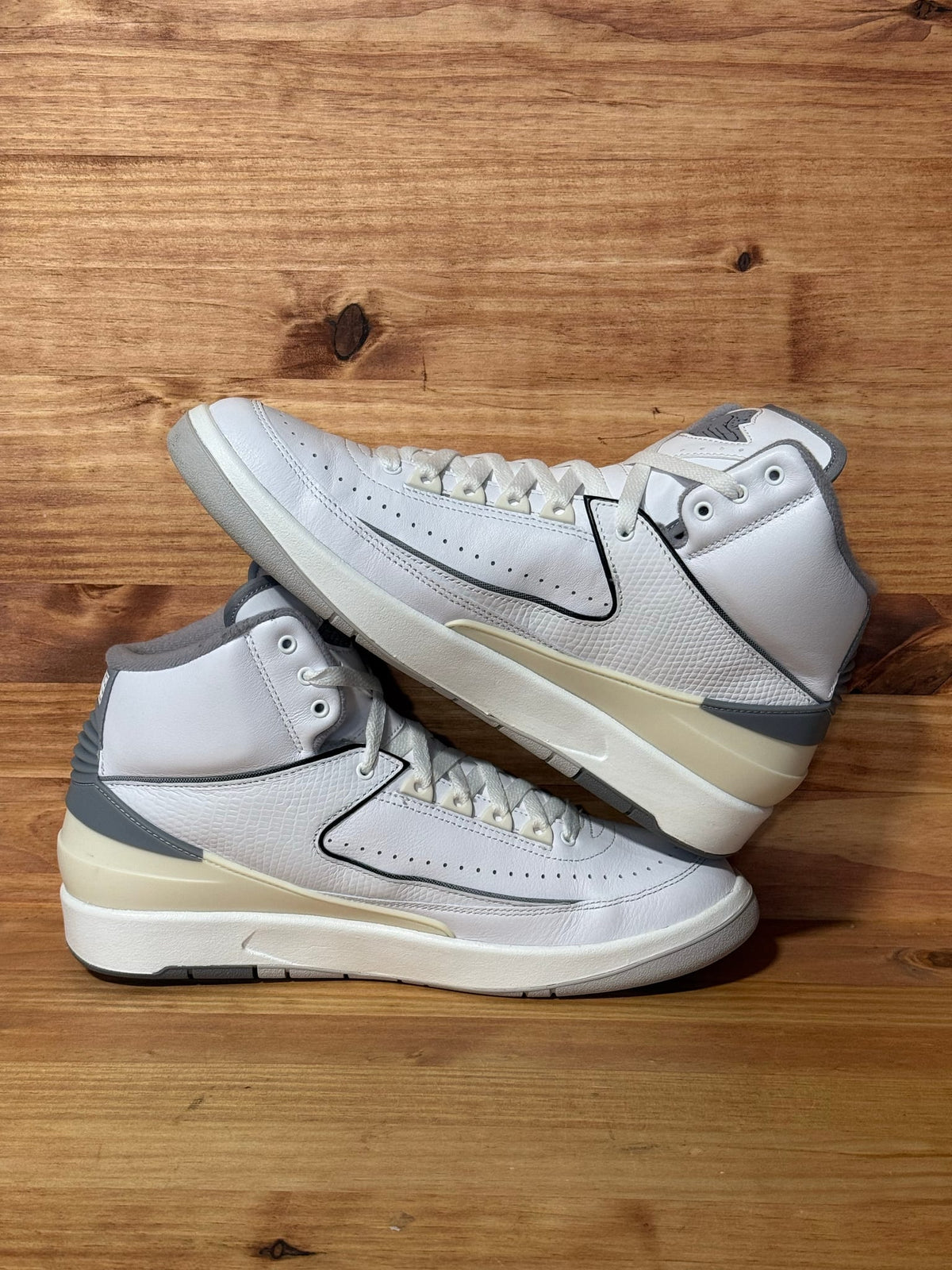 Jordan 2 Retro Cement Grey - Size 10