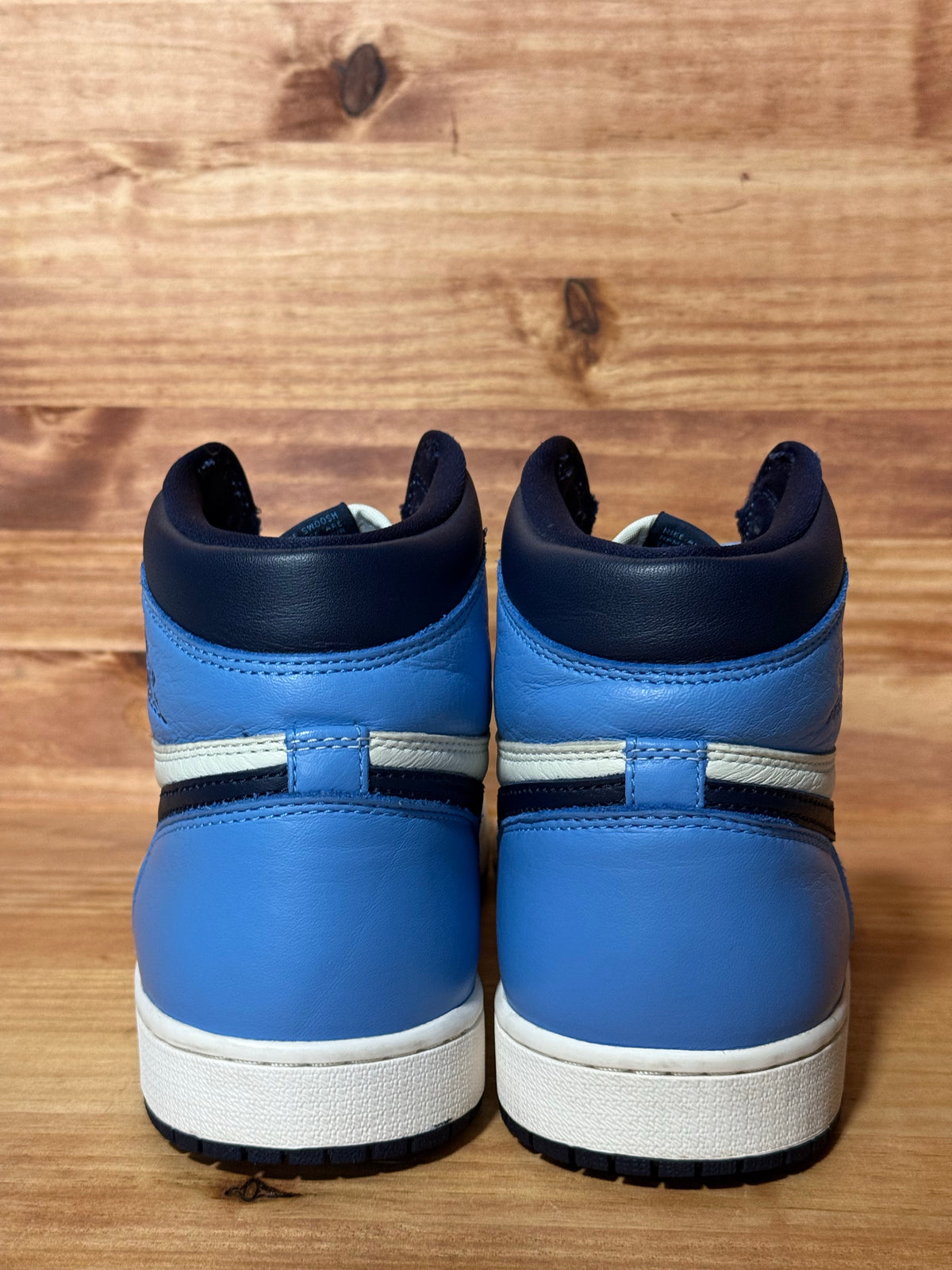 Jordan 1 Retro High Obsidian