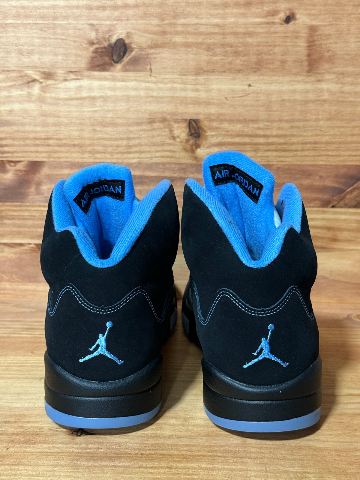 Jordan 5 Retro Black University Blue (2026) - Size 11.5