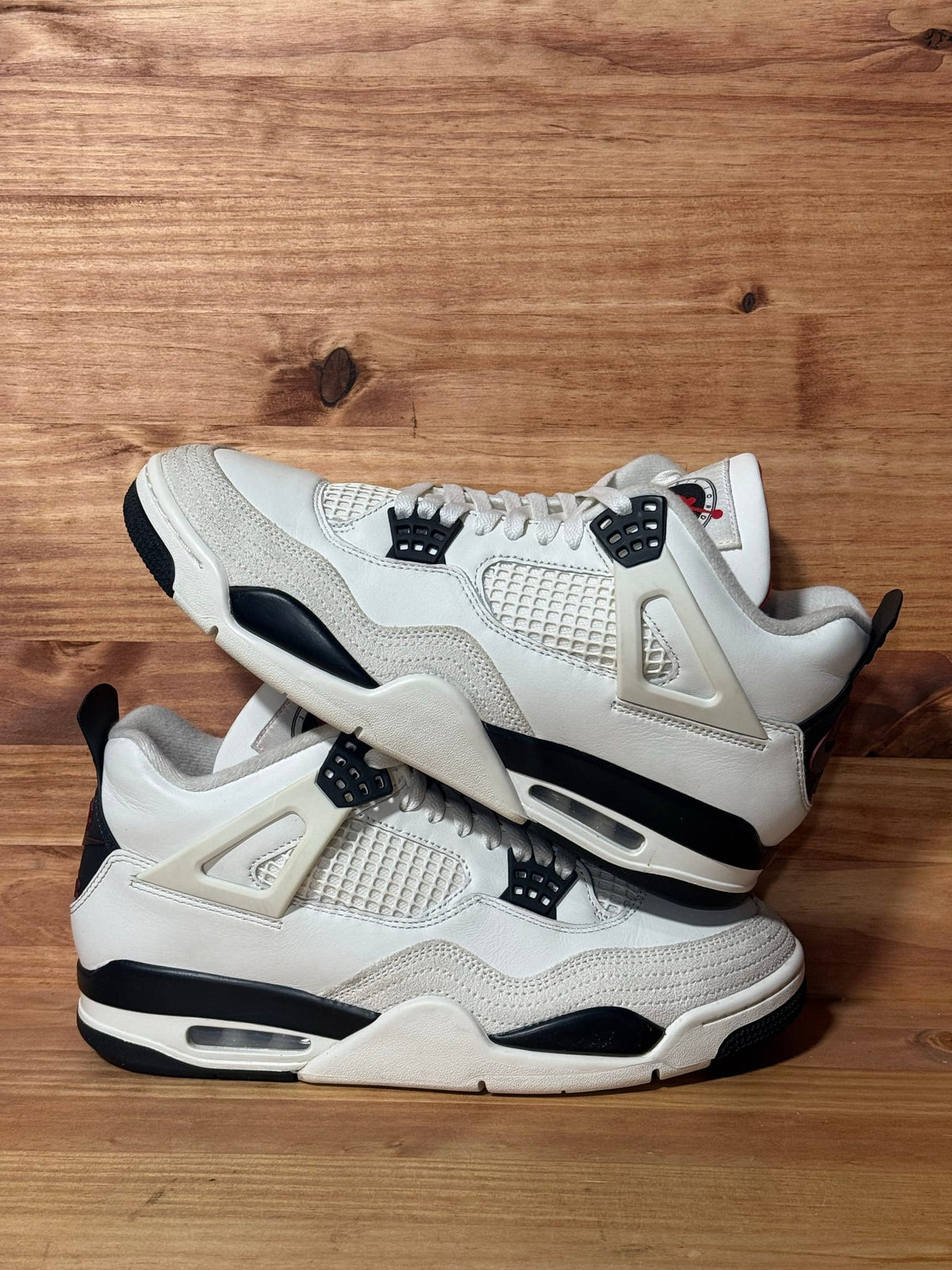 Jordan 4 Retro OG Flight Club - Size 10