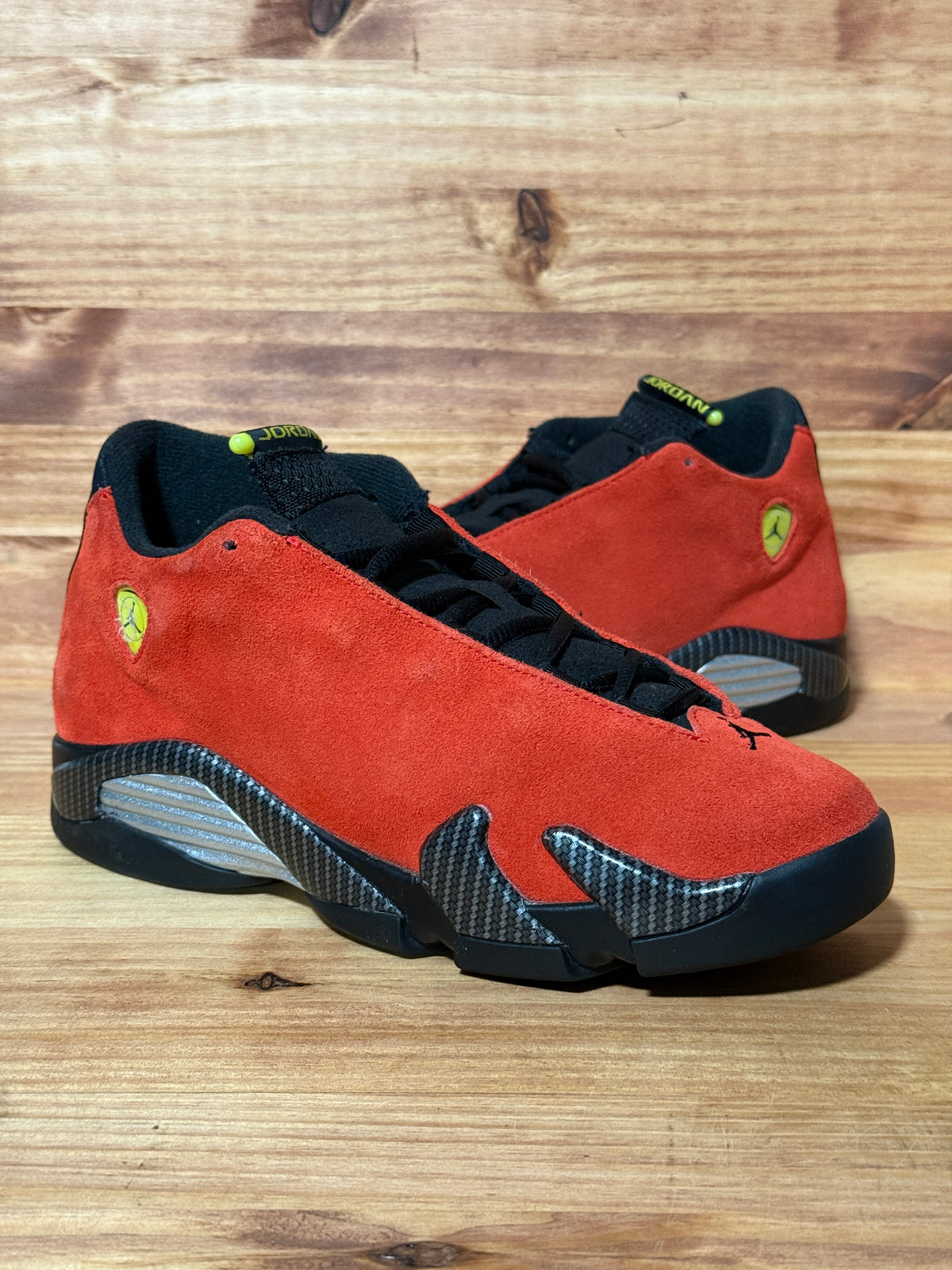 Jordan 14 Retro Ferrari (2025) (GS)