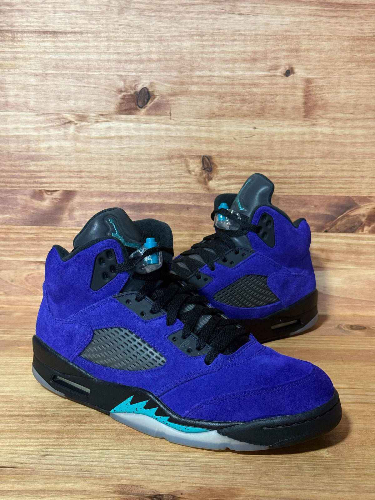 Jordan 5 Retro Alternate Grape - Size 10.5