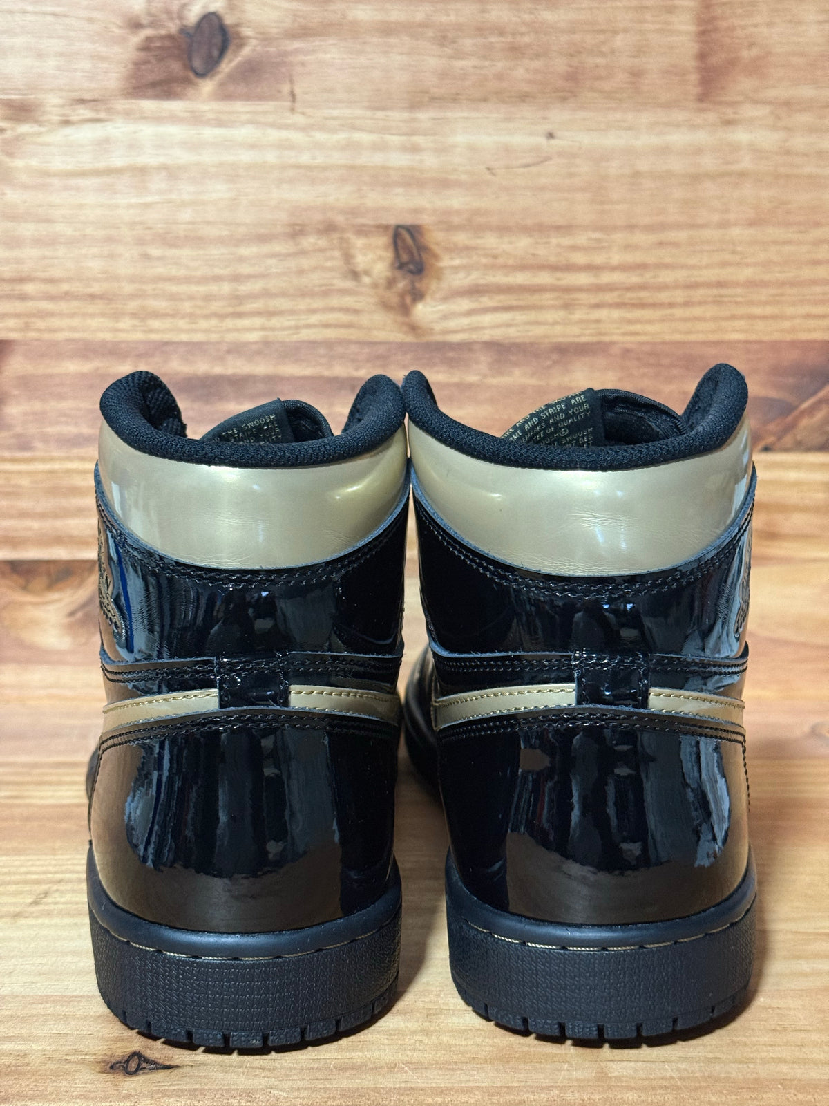 Jordan 1 Retro High Black Metallic Gold (2020)