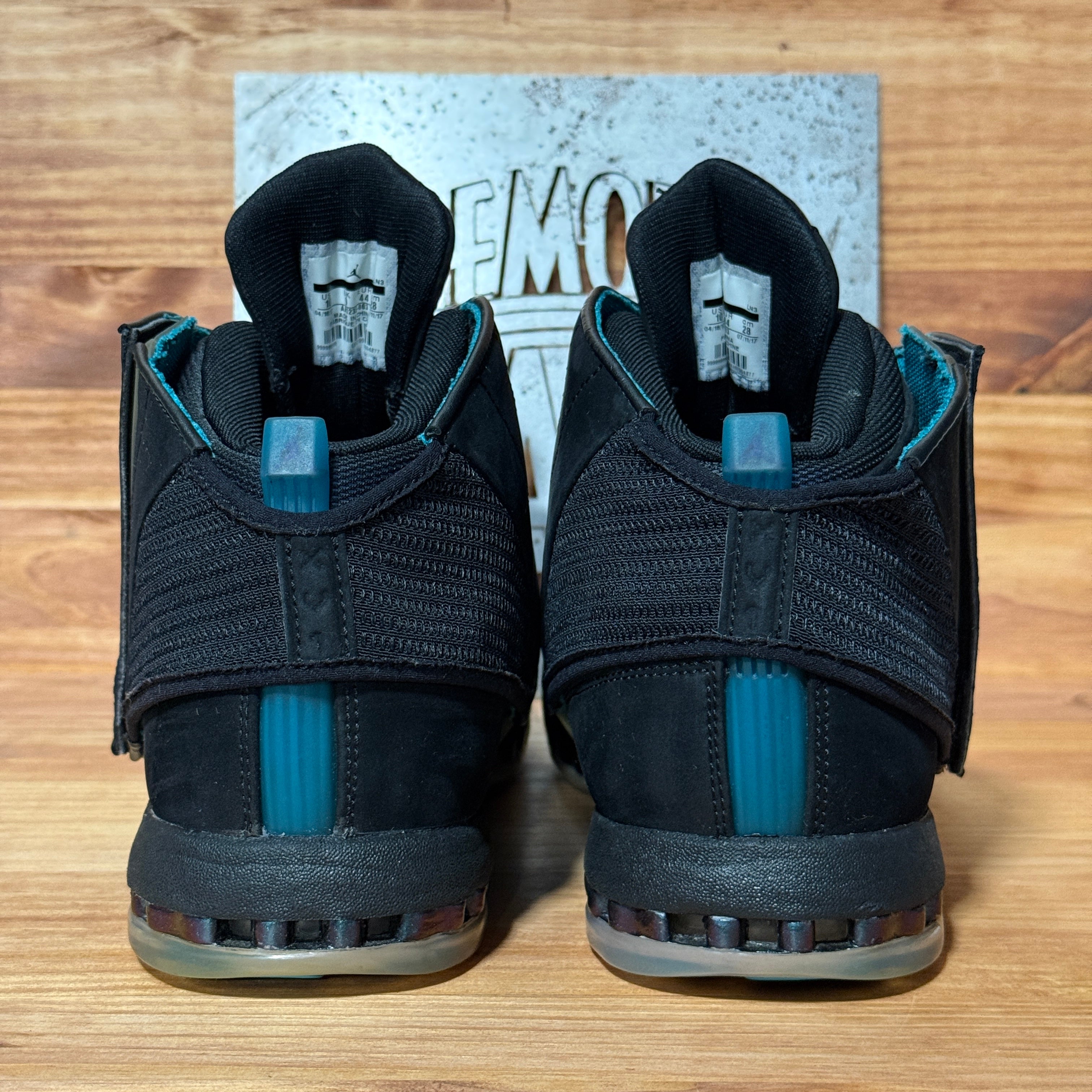 Jordan 16 Retro CEO