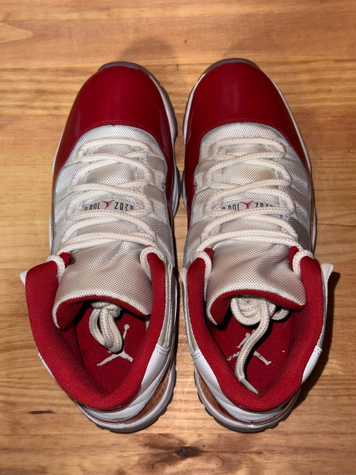 Jordan 11 Retro Cherry (2022) - Size 10.5