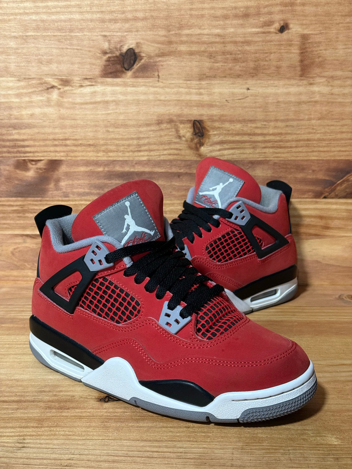 Jordan 4 Retro Toro Bravo (2026) (GS) - Size 7Y