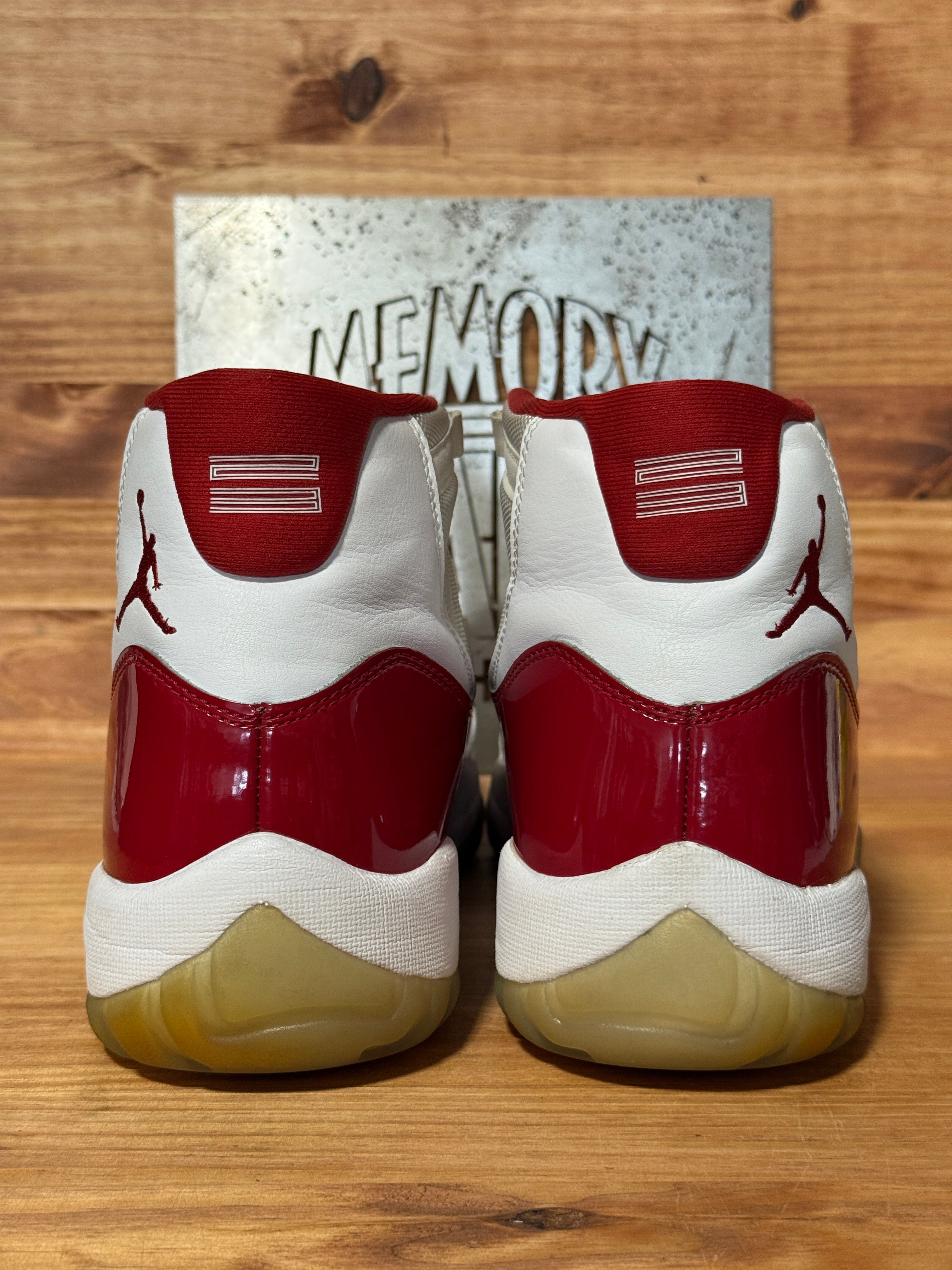 Jordan 11 Retro Cherry (2022)