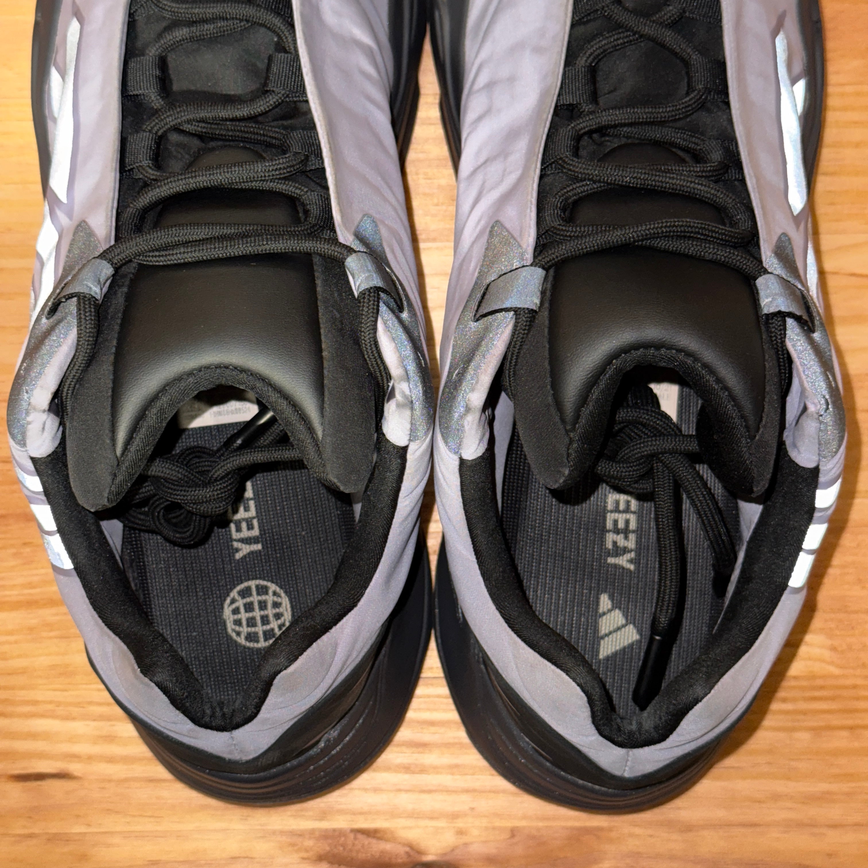 adidas Yeezy Boost 700 MNVN Geode