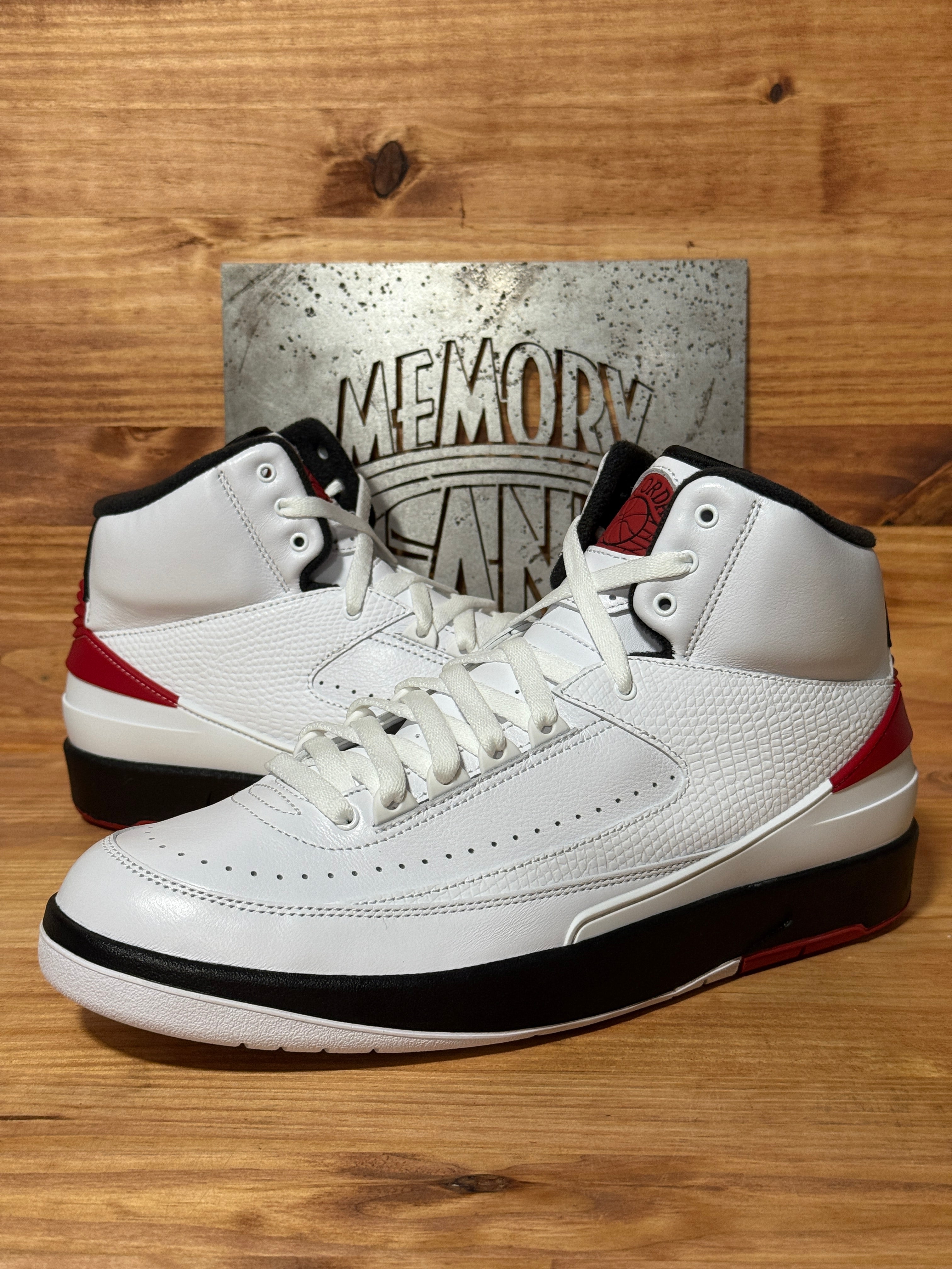 Jordan 2 Retro OG Chicago (2022)