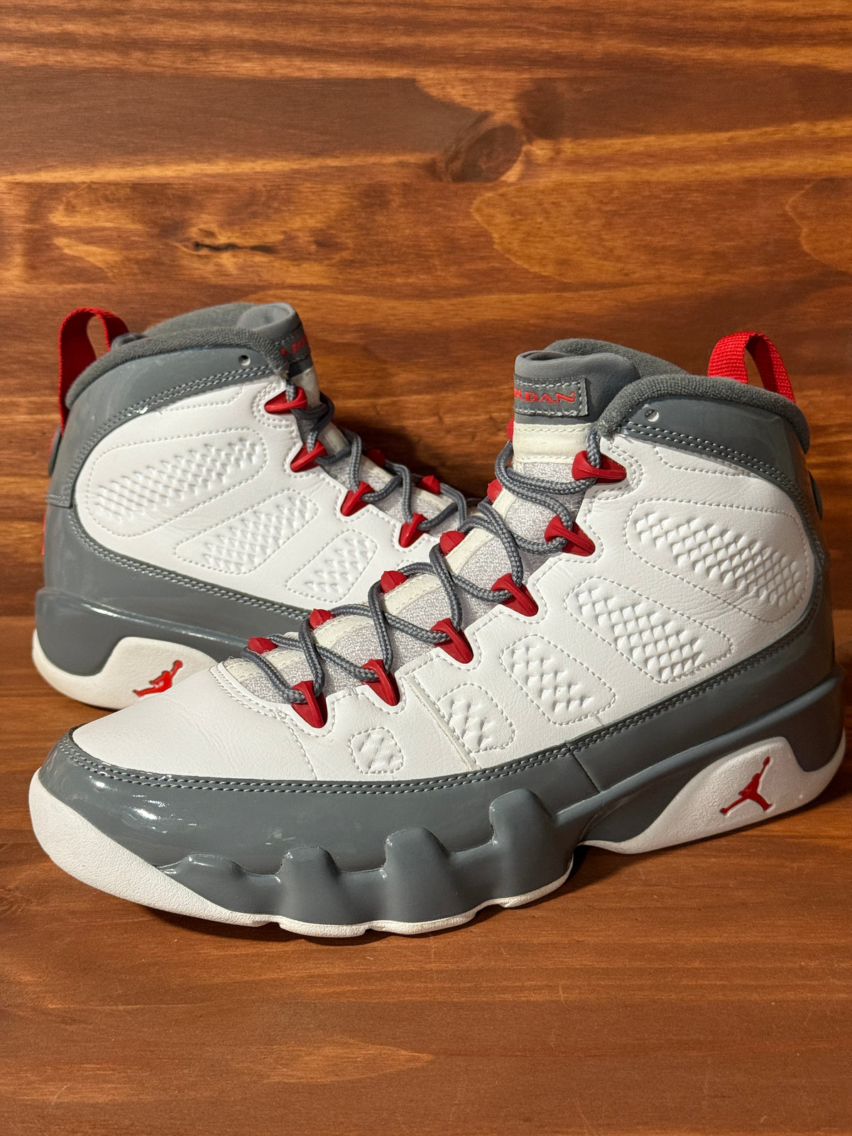 Jordan 9 Retro Fire Red
