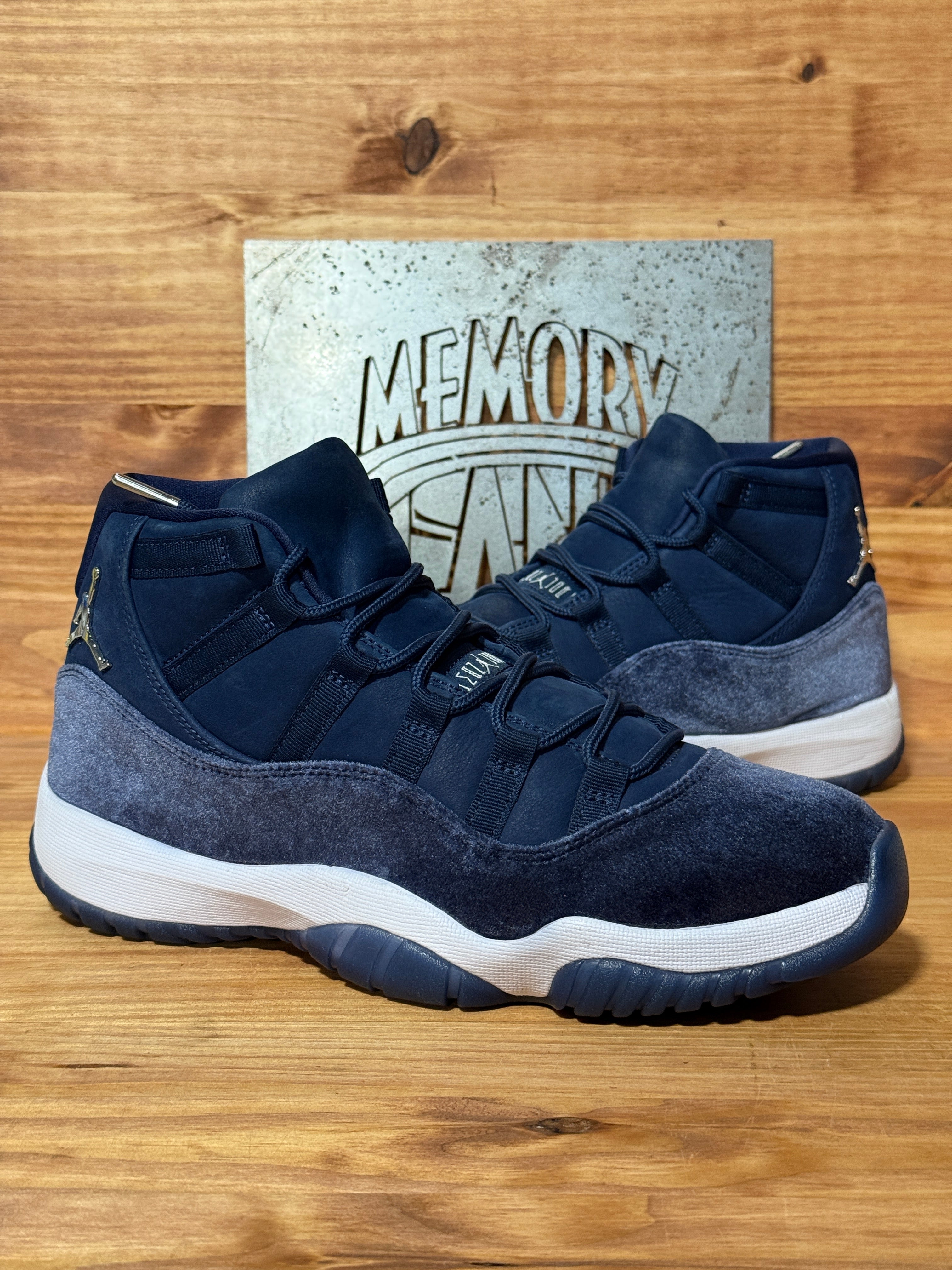 Jordan 11 Retro Midnight Navy (Women's)