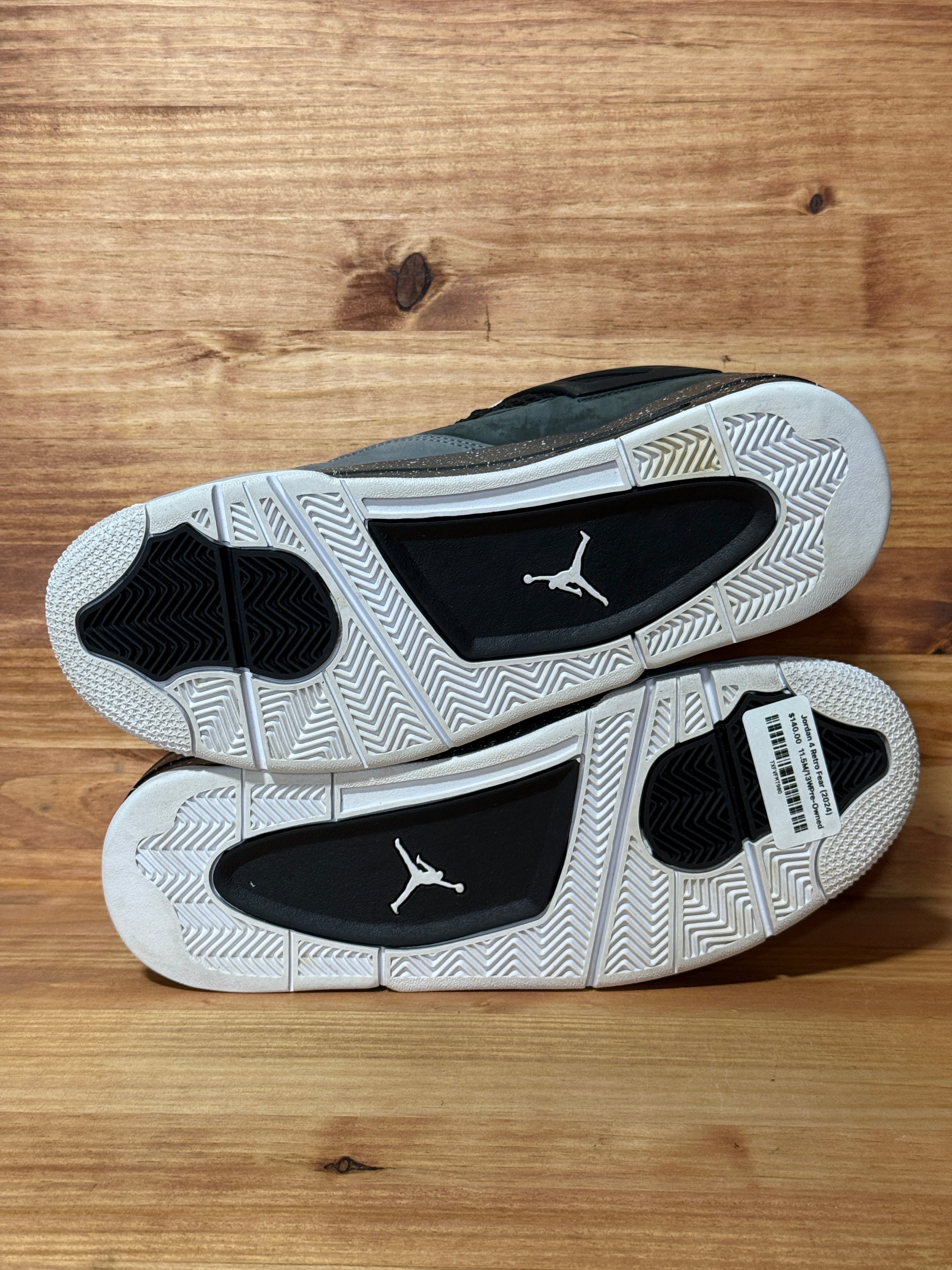 Jordan 4 Retro Fear (2024)