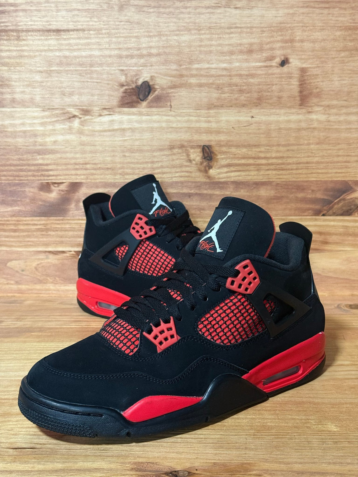 Jordan 4 Retro Red Thunder - Size 11