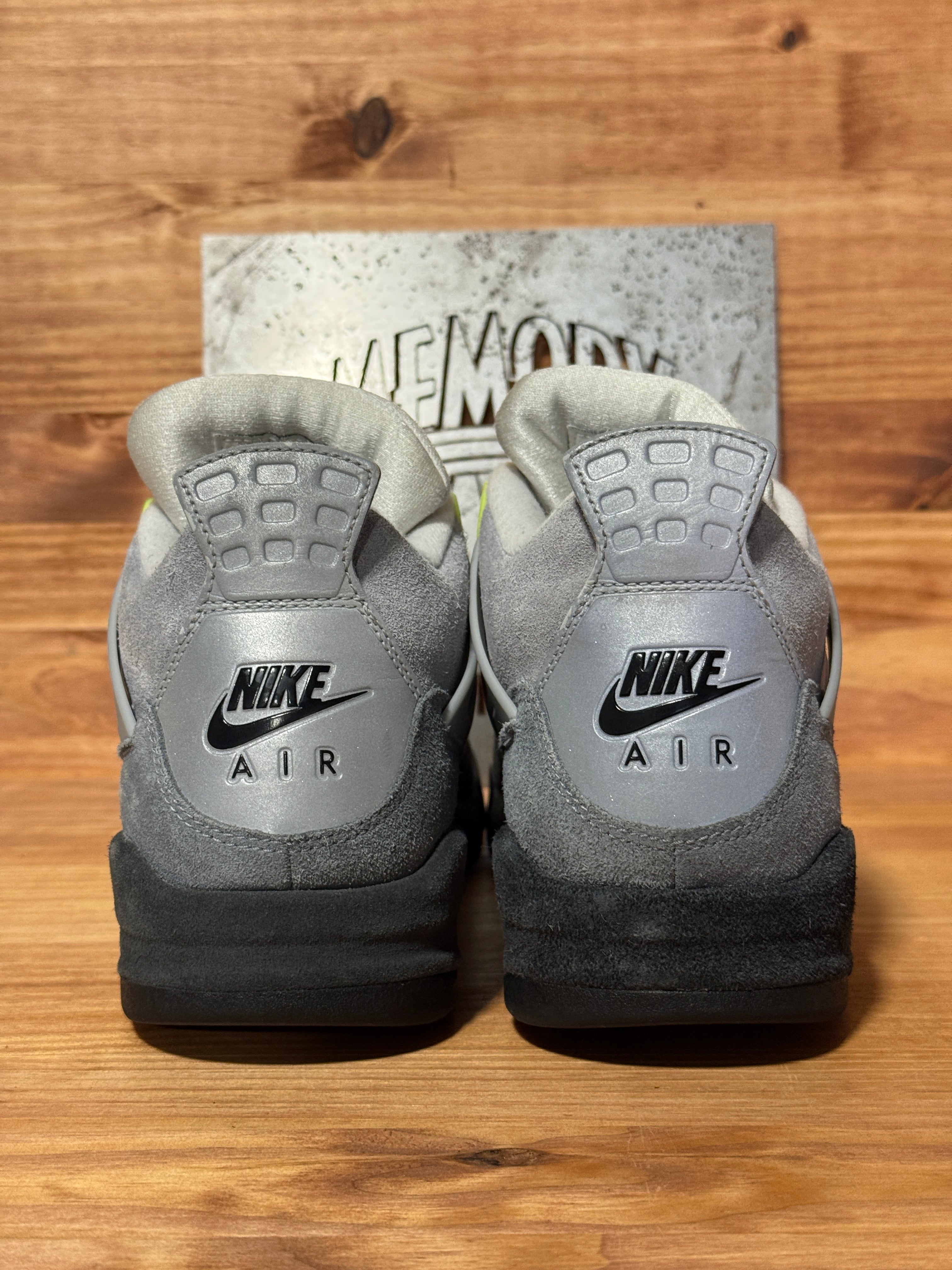 Jordan 4 Retro SE 95 Neon