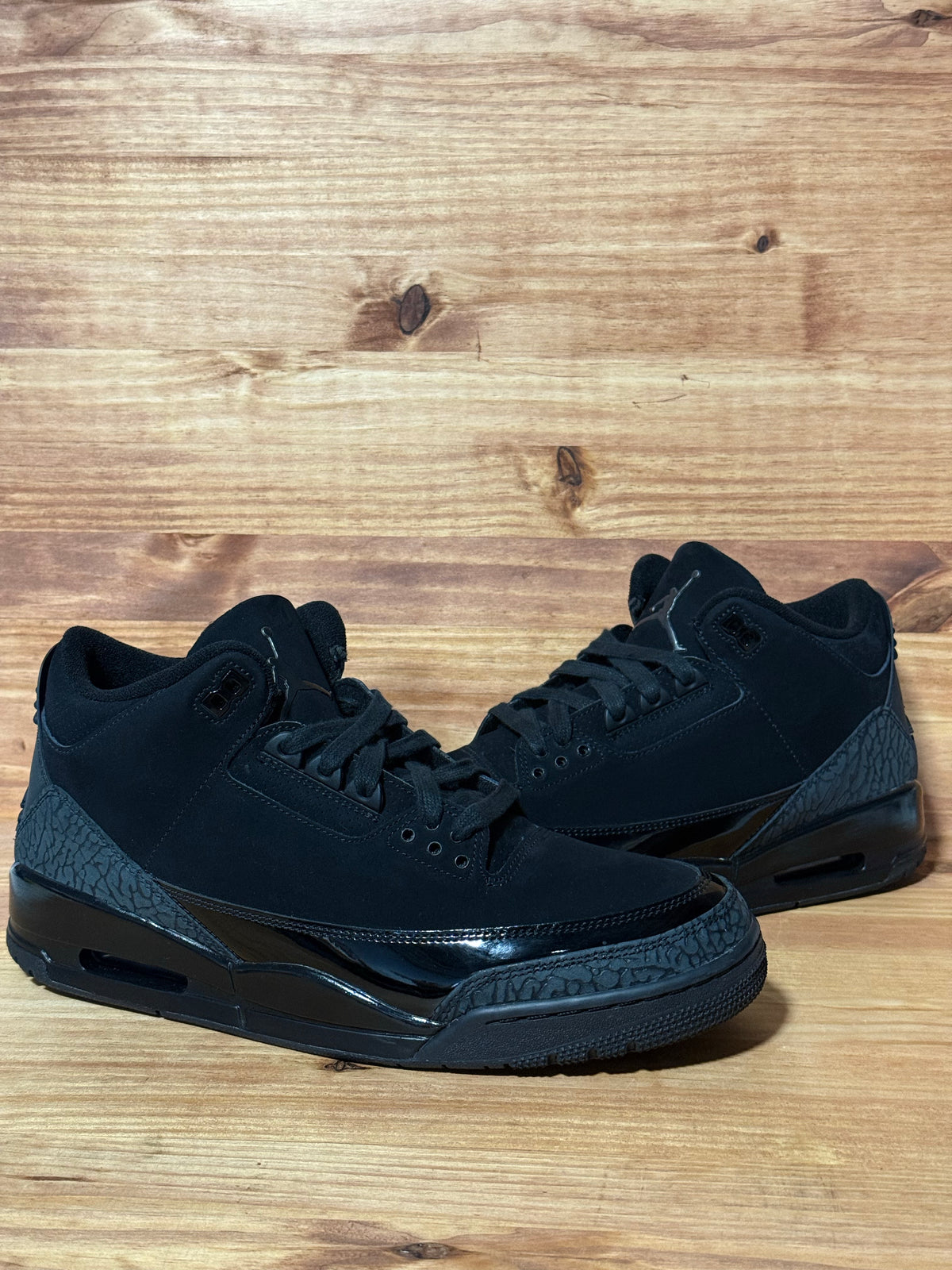 Jordan 3 Retro Black Cat (2025)