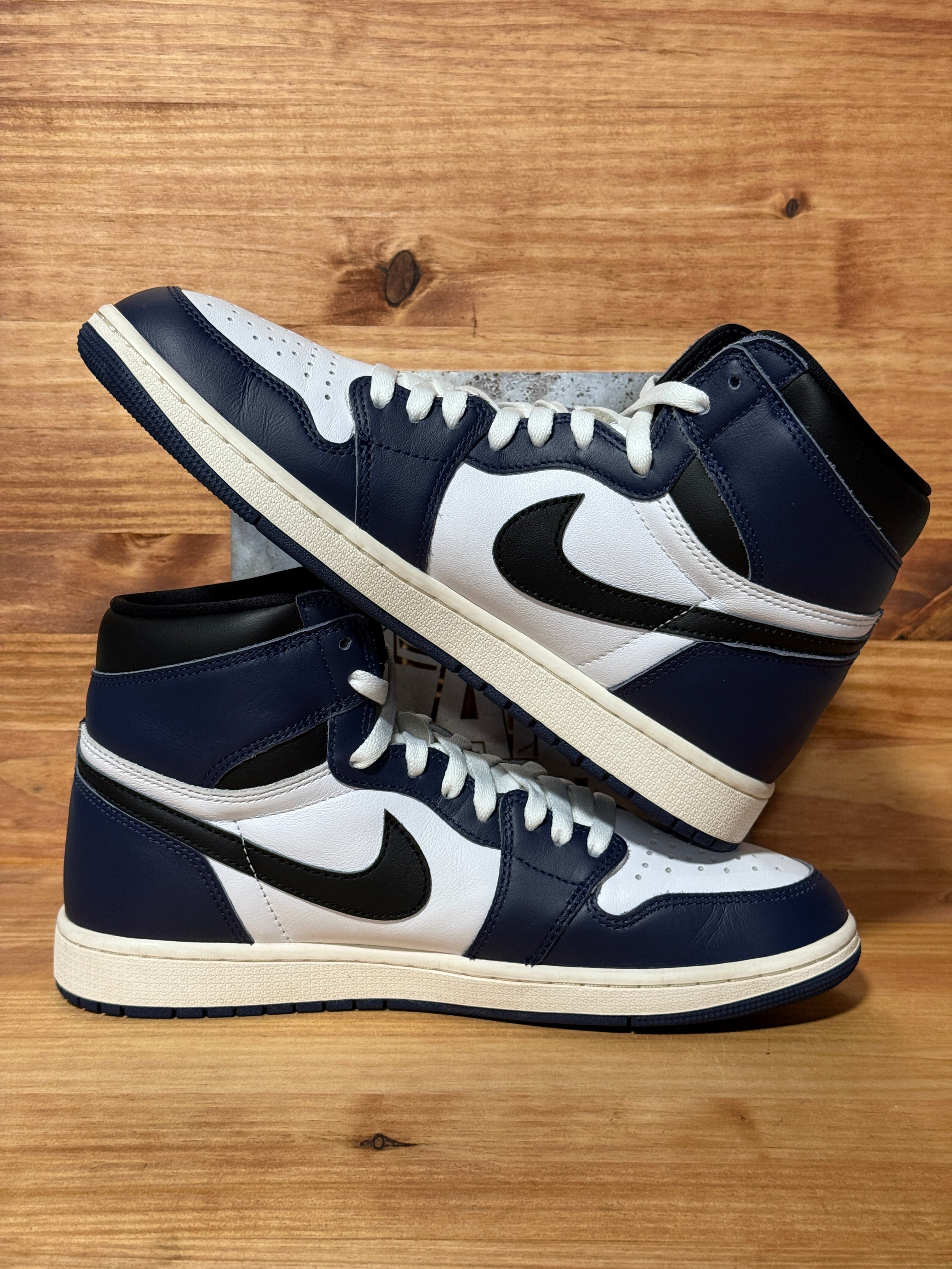 Jordan 1 Retro High OG Midnight Navy