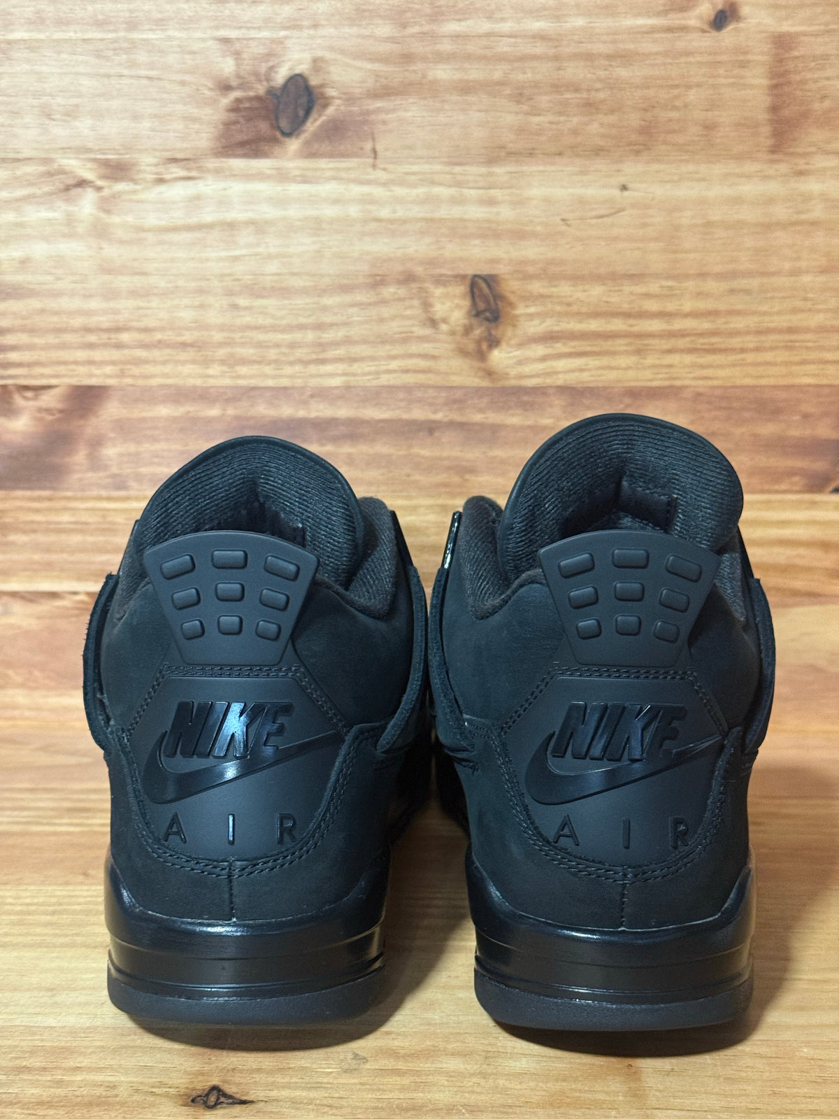 Jordan 4 Retro Black Cat (2025)