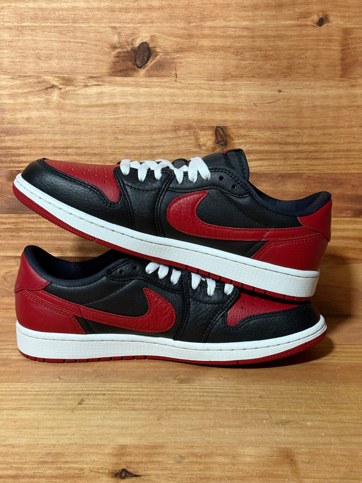 Jordan 1 Retro Low OG Banned - Size 9