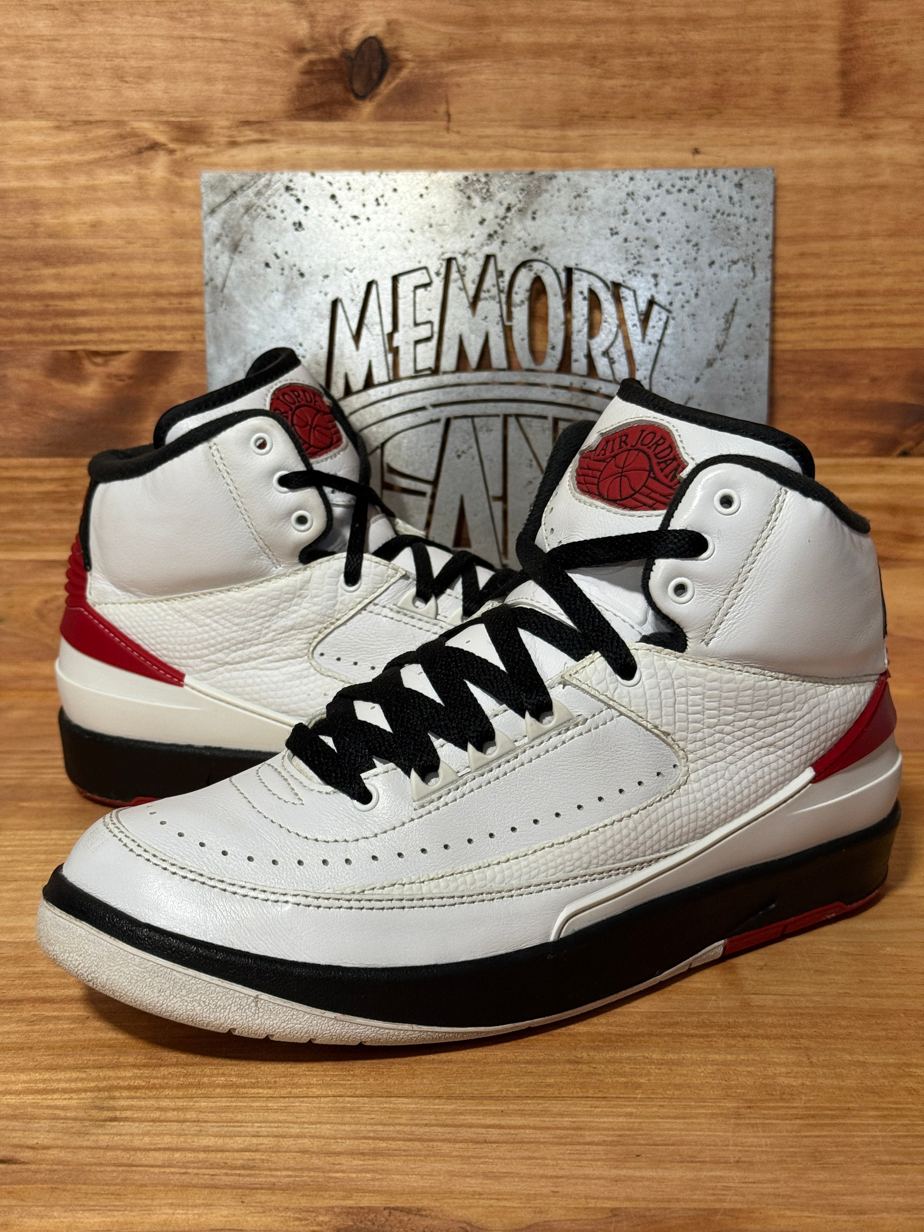 Jordan 2 Retro OG Chicago (2022)