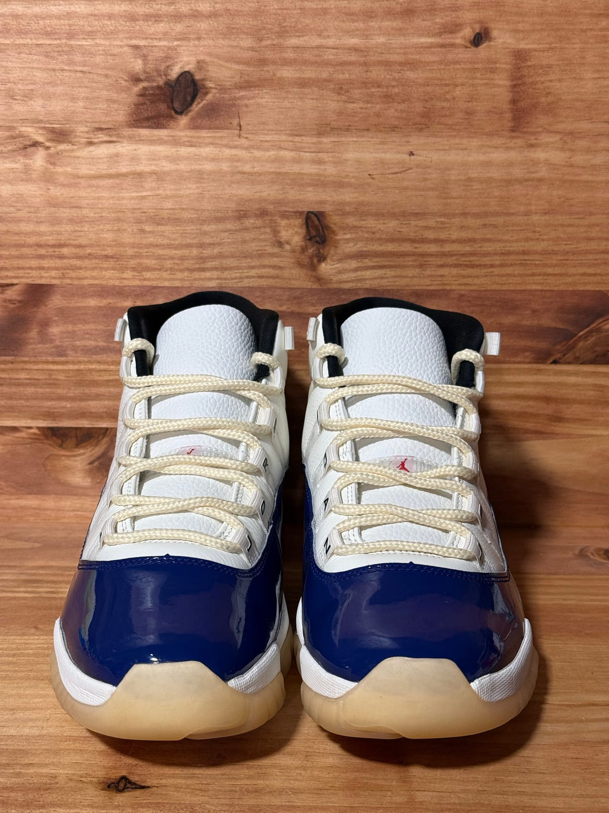 Jordan 11 Retro Rare Air - Size 11
