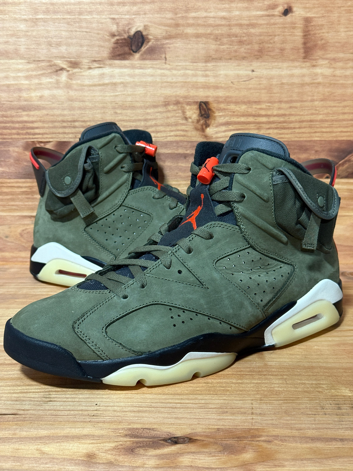 Jordan 6 Retro Travis Scott
