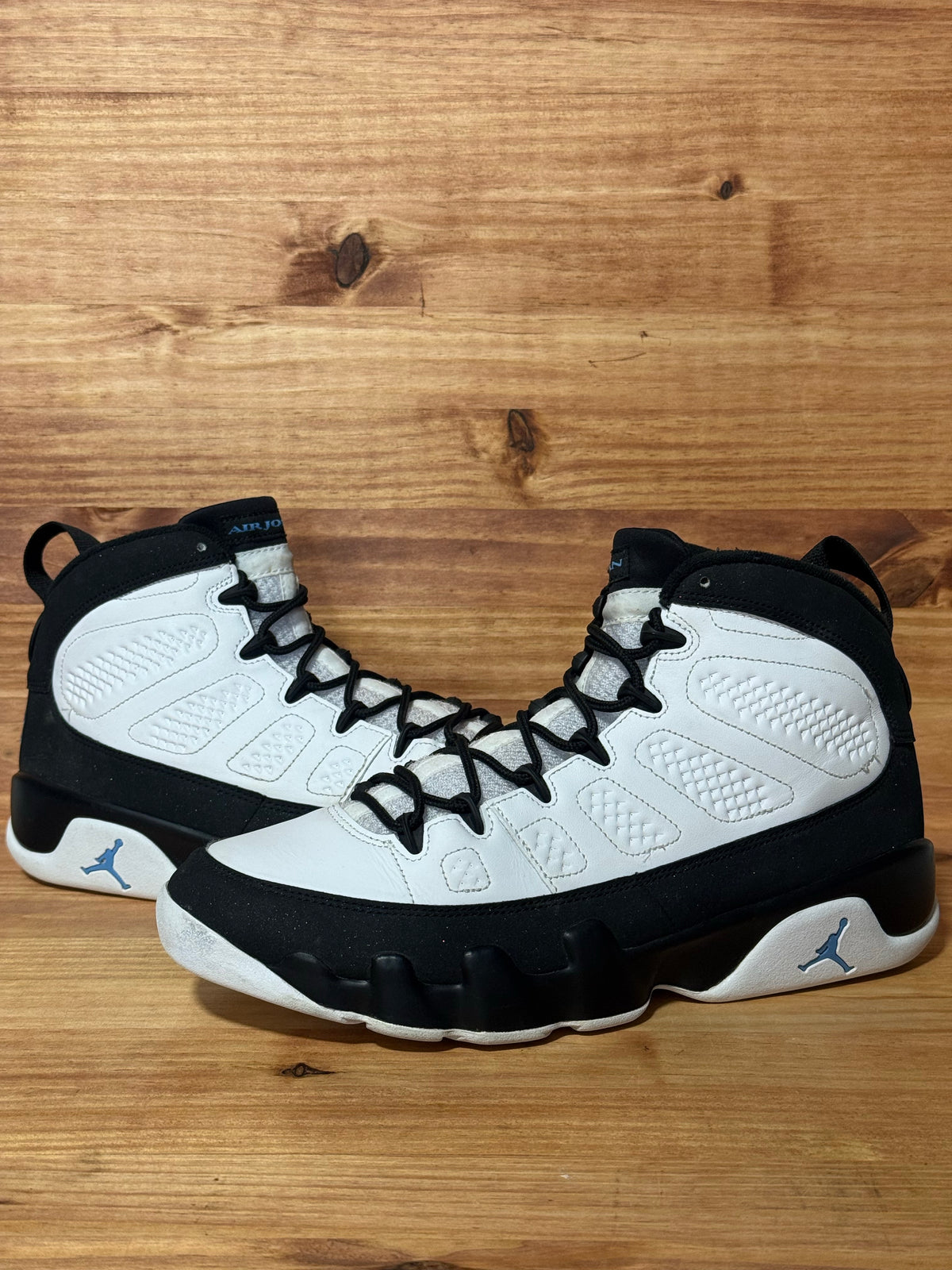 Jordan 9 Retro University Blue