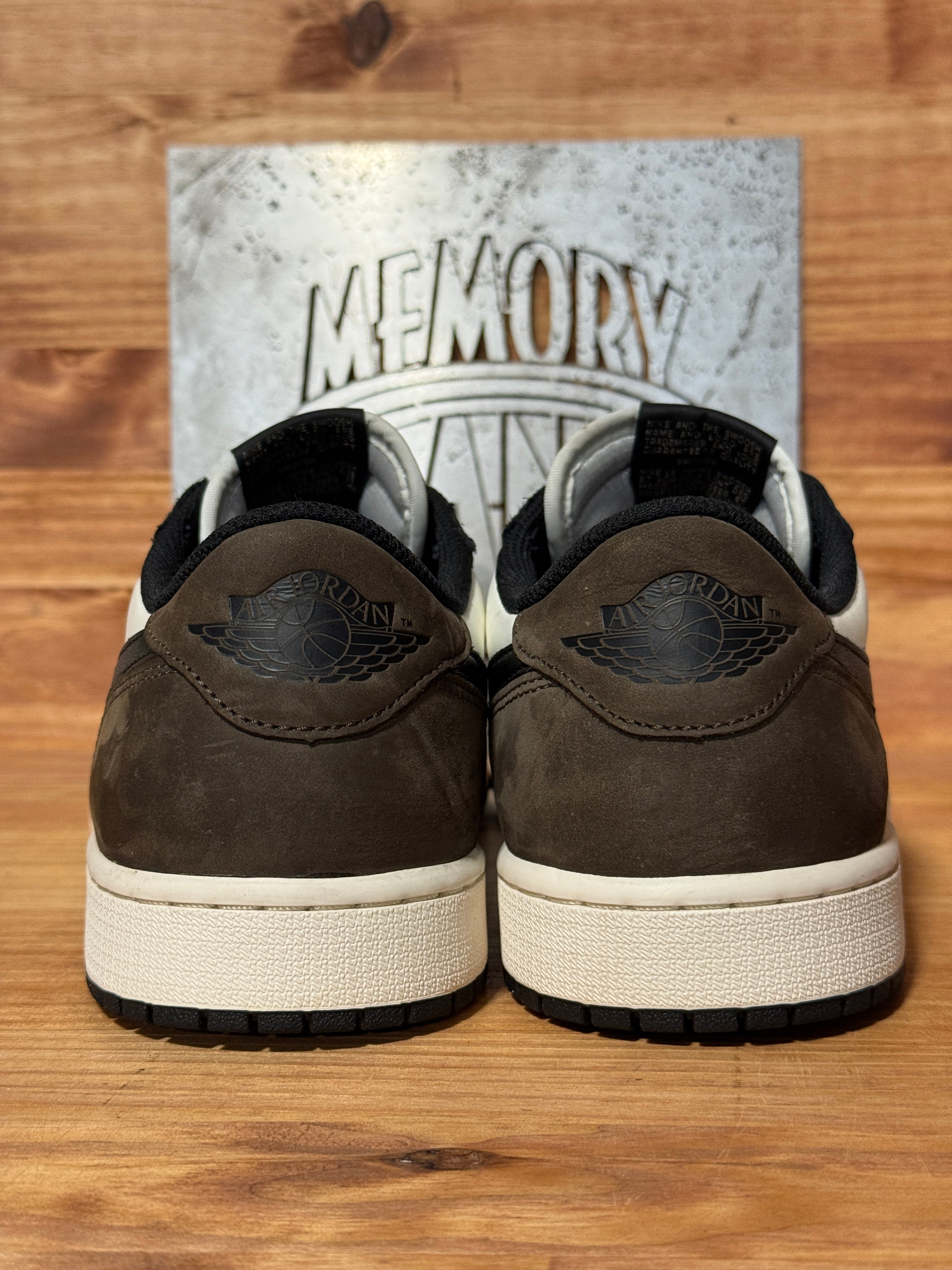 Jordan 1 Retro Low OG Mocha