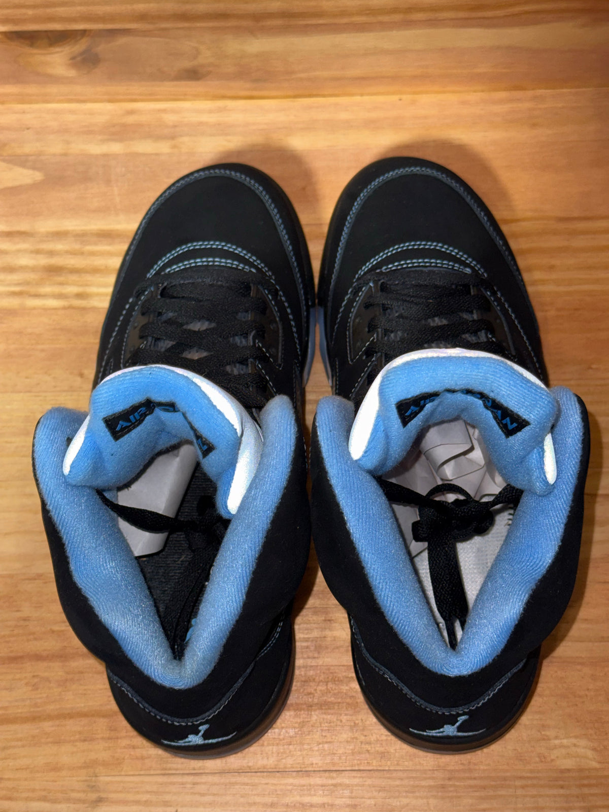Jordan 5 Retro Black University Blue (2026)