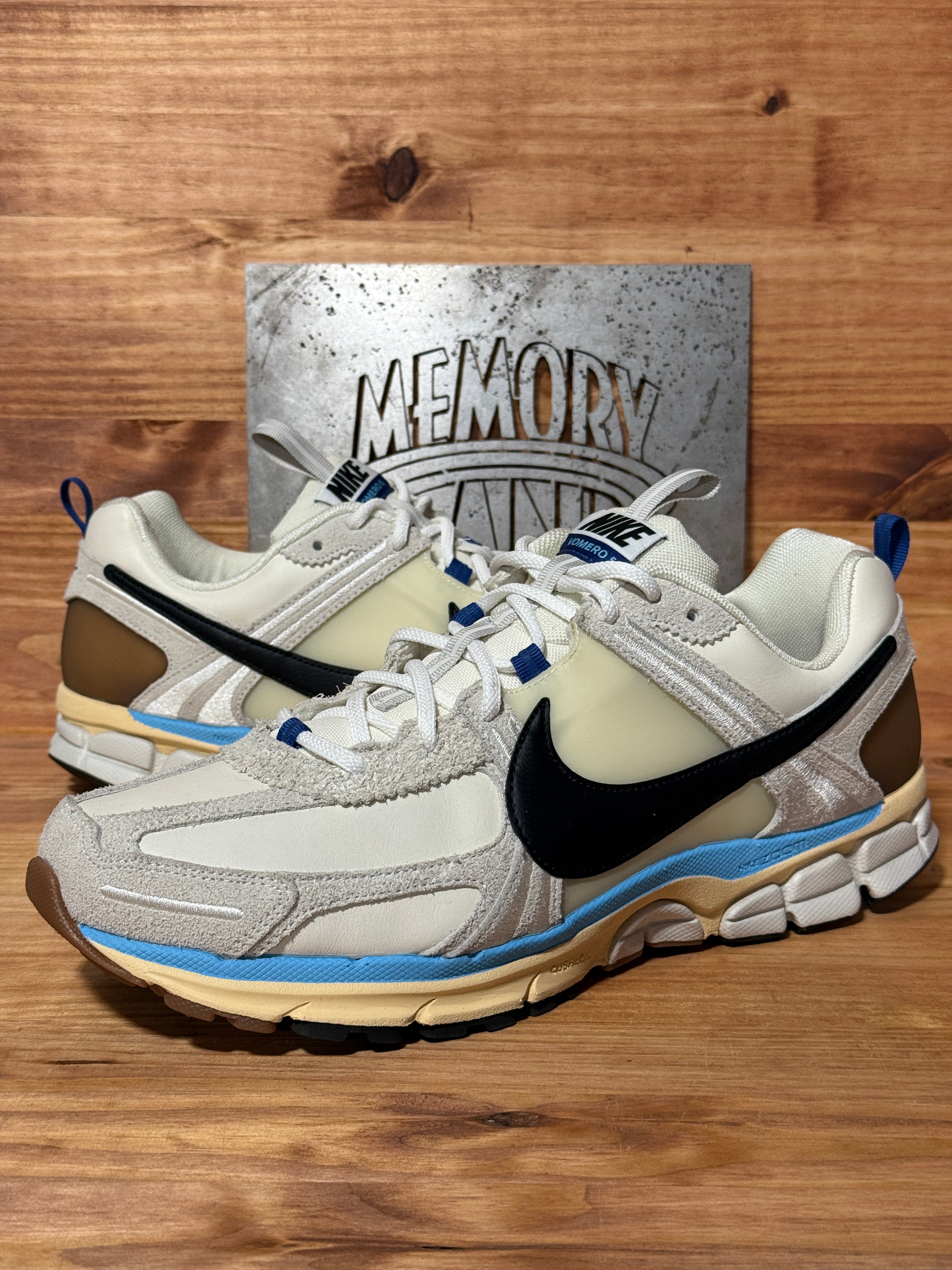 Nike Zoom Vomero 5 Designed by Japan (Women's)