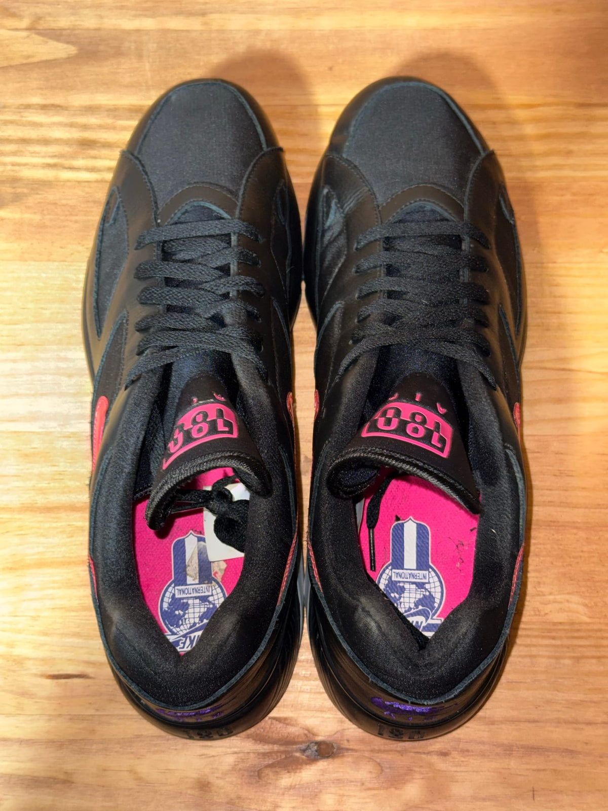 Nike Air Max 180 Black Pink Blast - Size 13