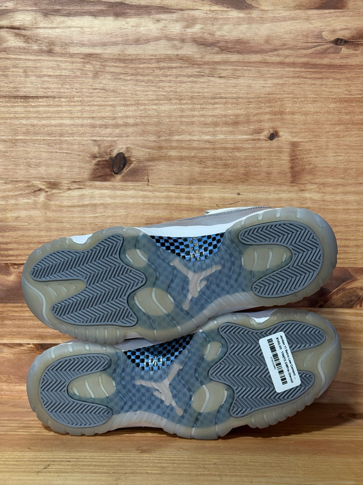 Jordan 11 Retro Low Cement Grey
