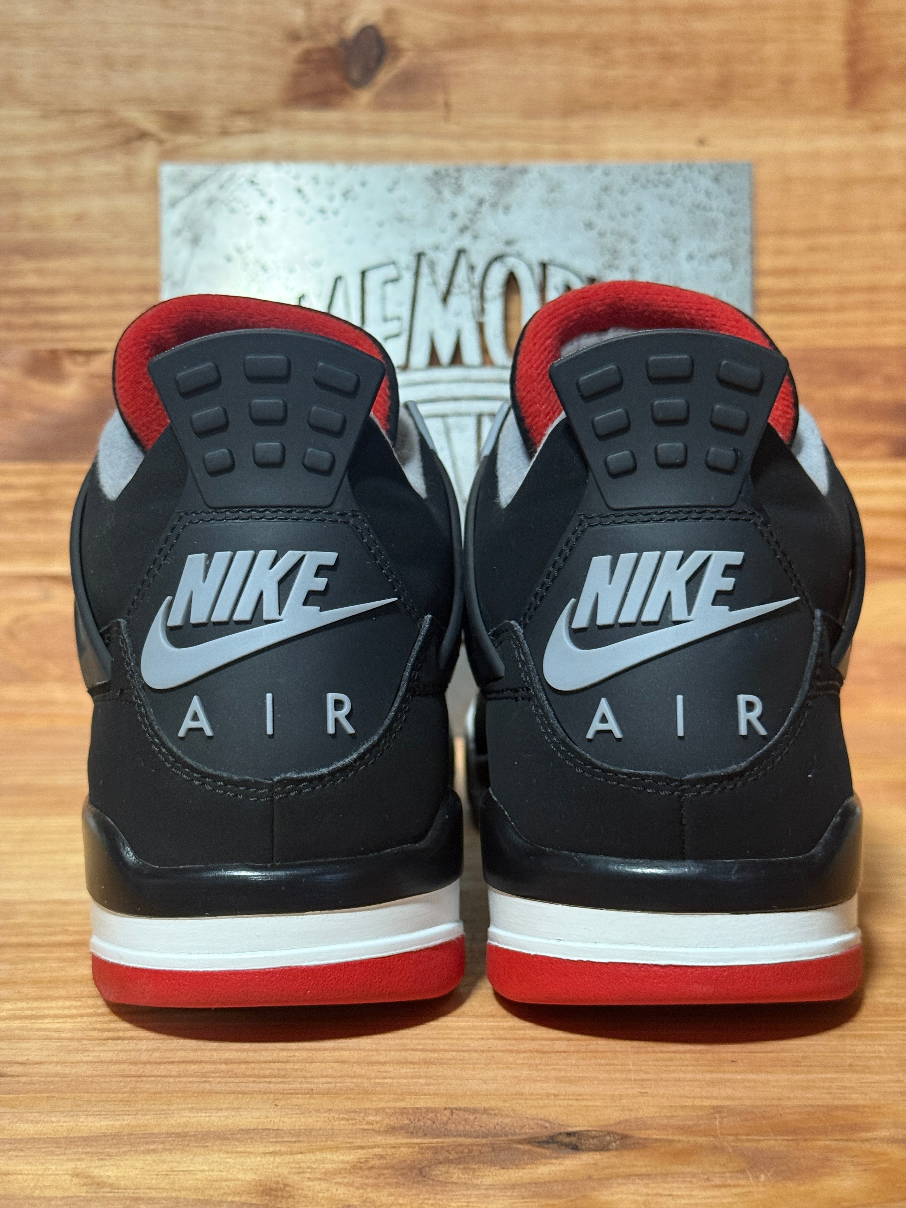 Jordan 4 Retro Bred (2019)