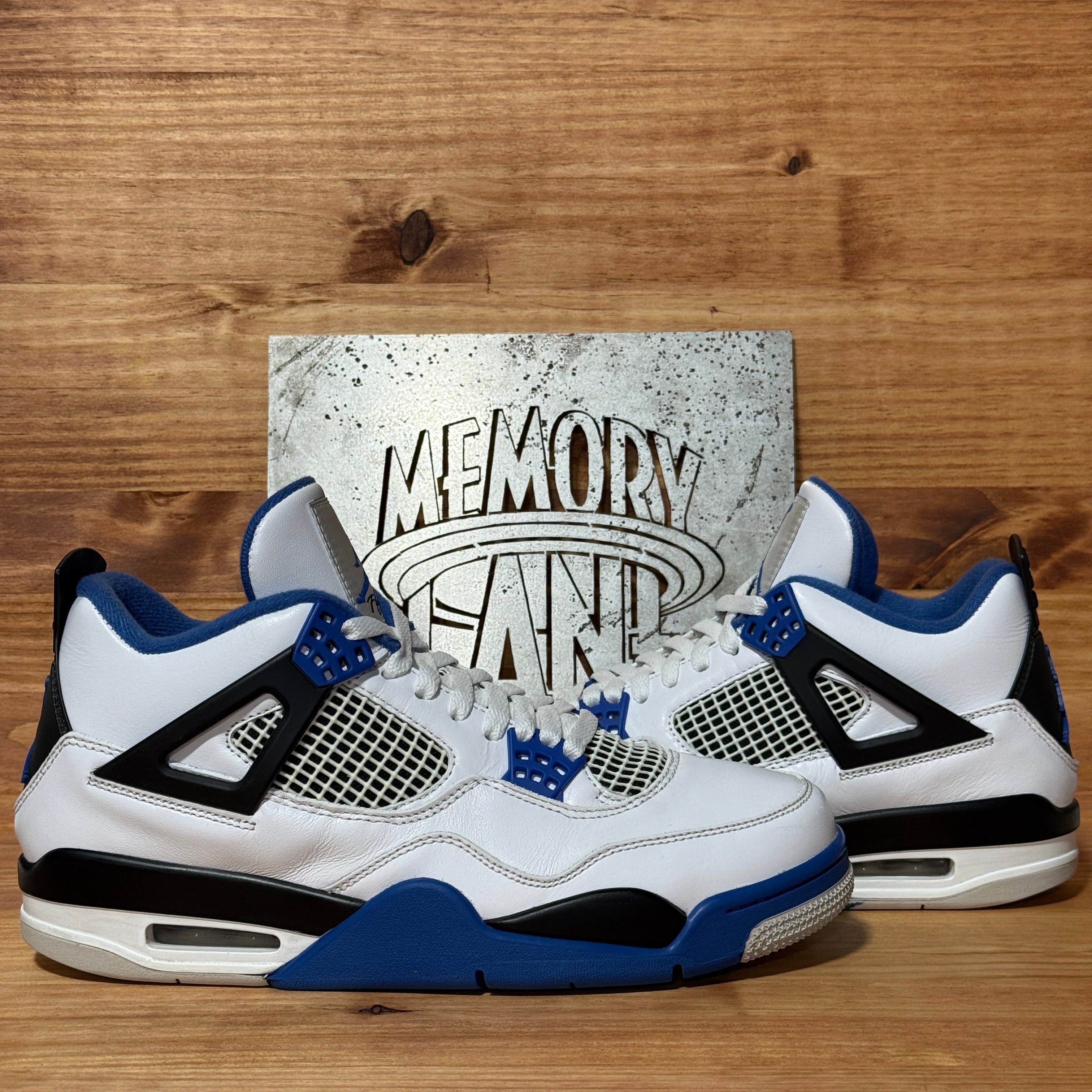 Jordan 4 Retro Motorsports (2017)