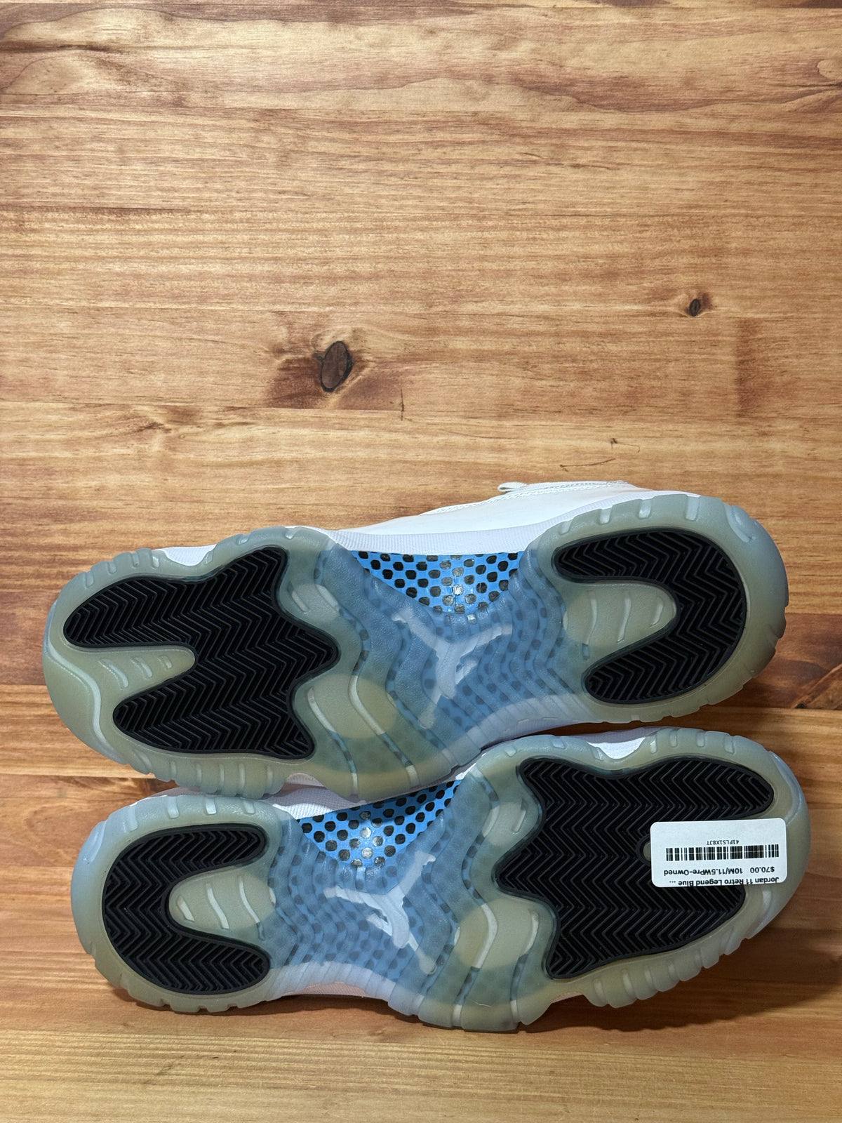 Jordan 11 Retro Legend Blue (2024)