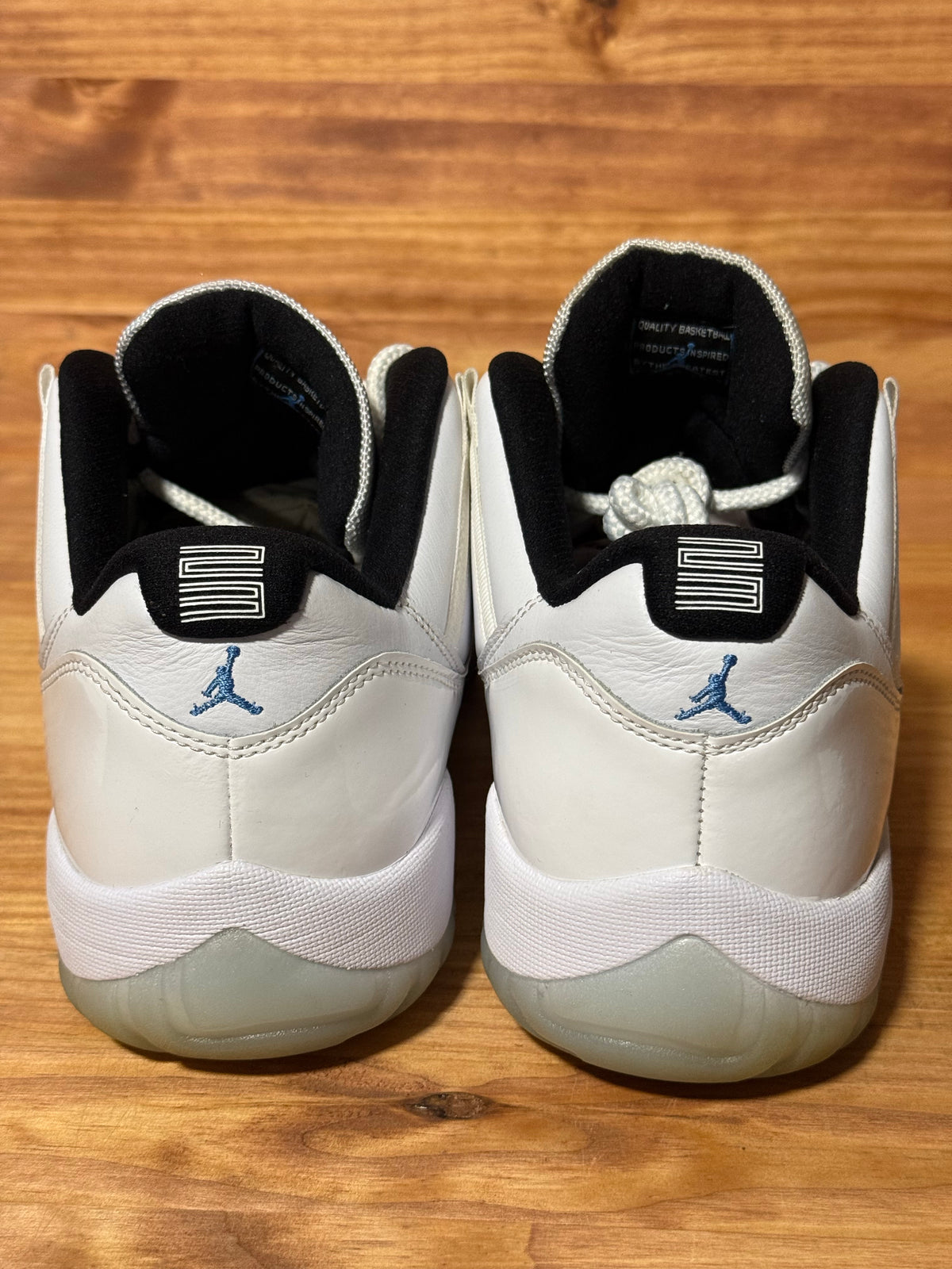 Jordan 11 Retro Low Legend Blue